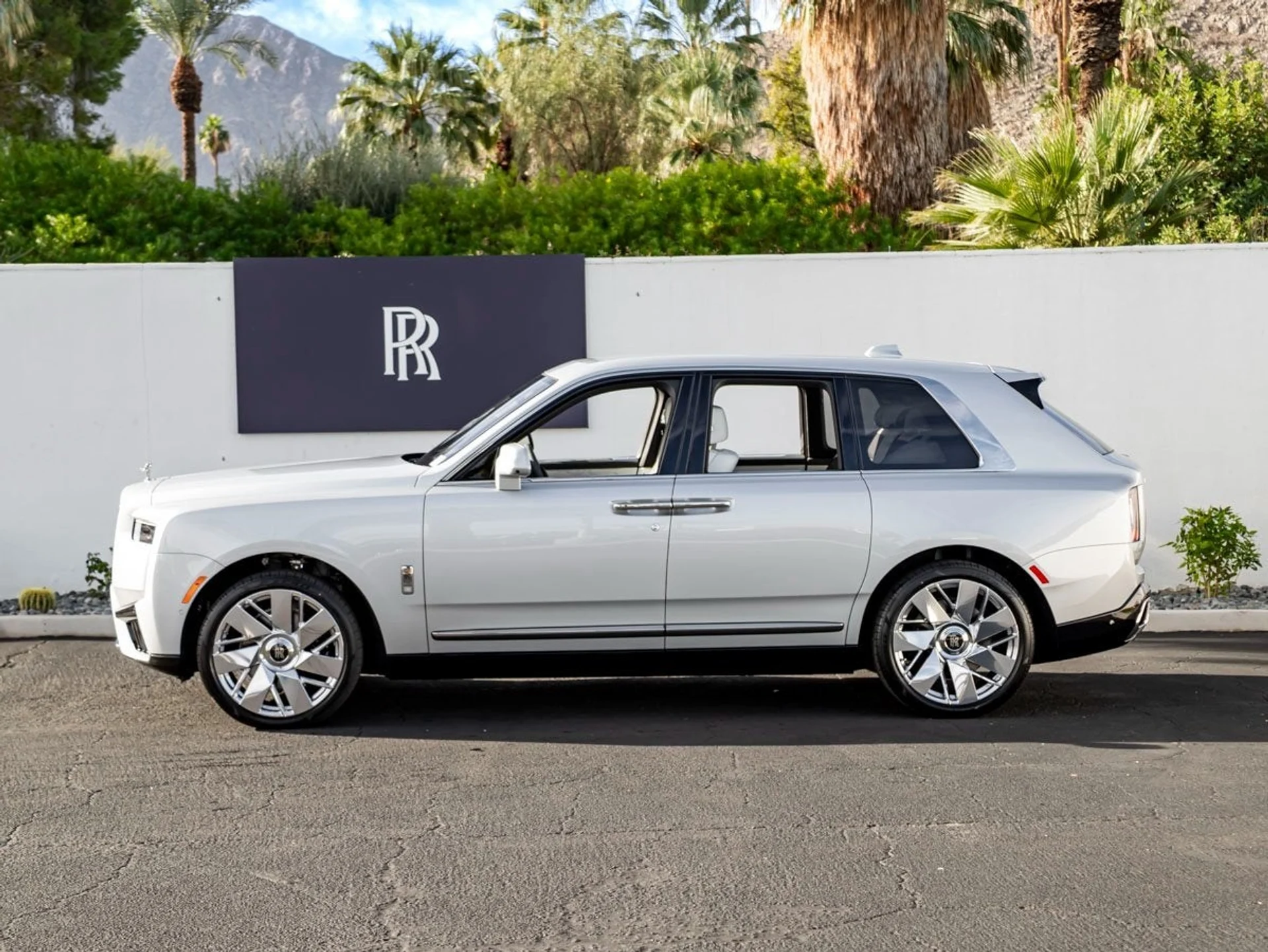 mph002_2882363096_3_099610593f