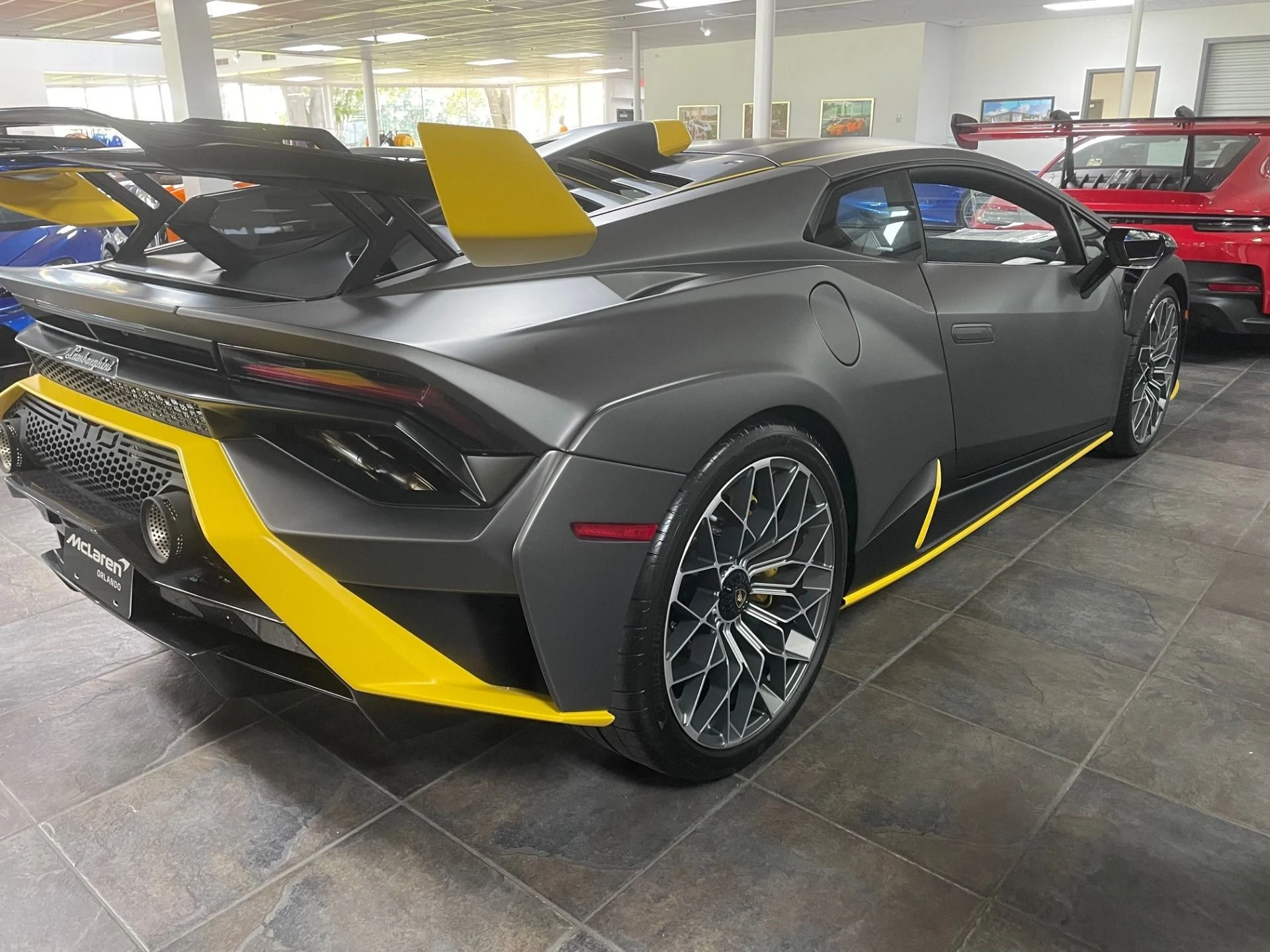 mph002_2887403402_426_p3_l_6eea07972a