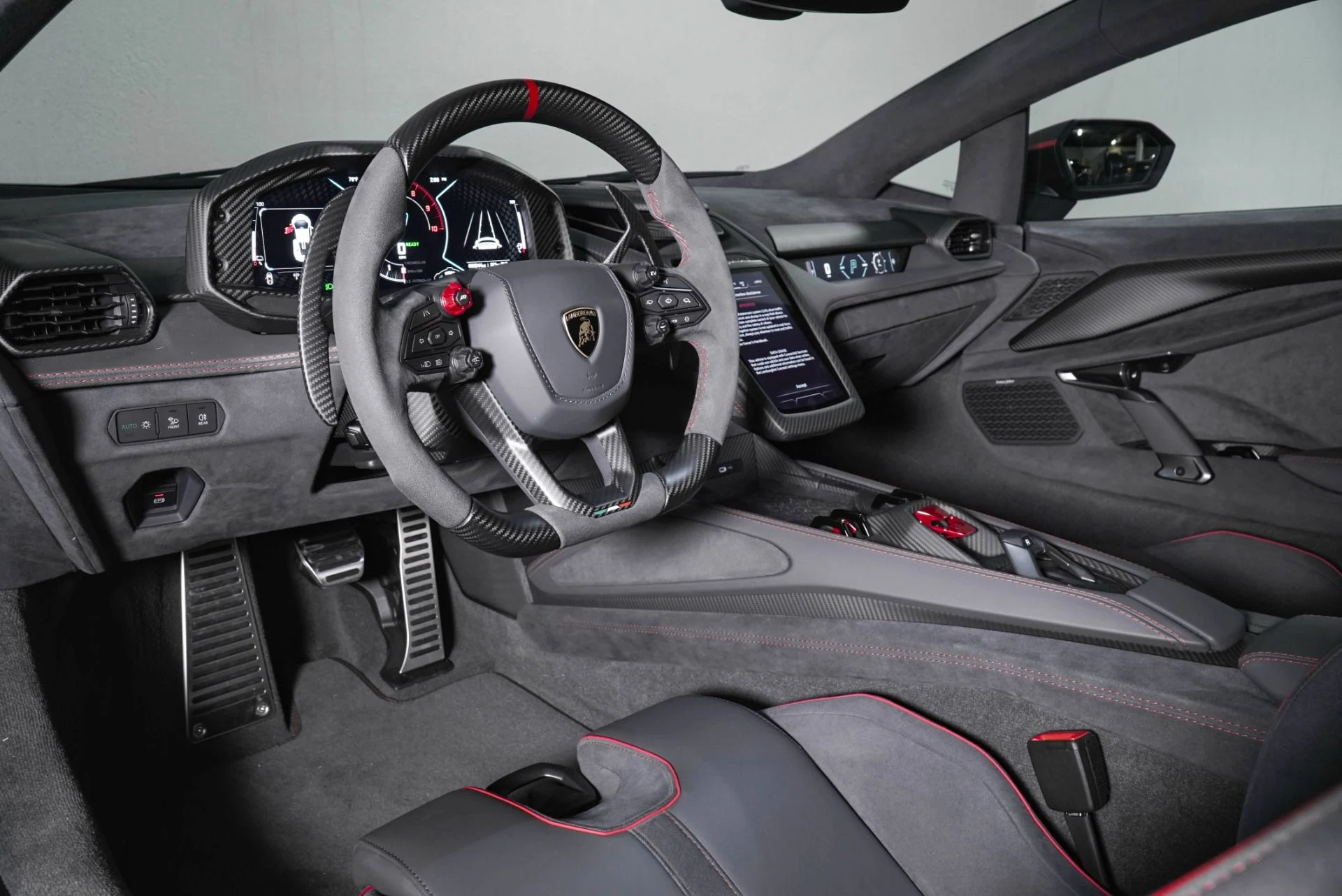 mph002_2888220722_New_2026_Lamborghini_Revuelto_Base_1785345857_a6b0e65d4e