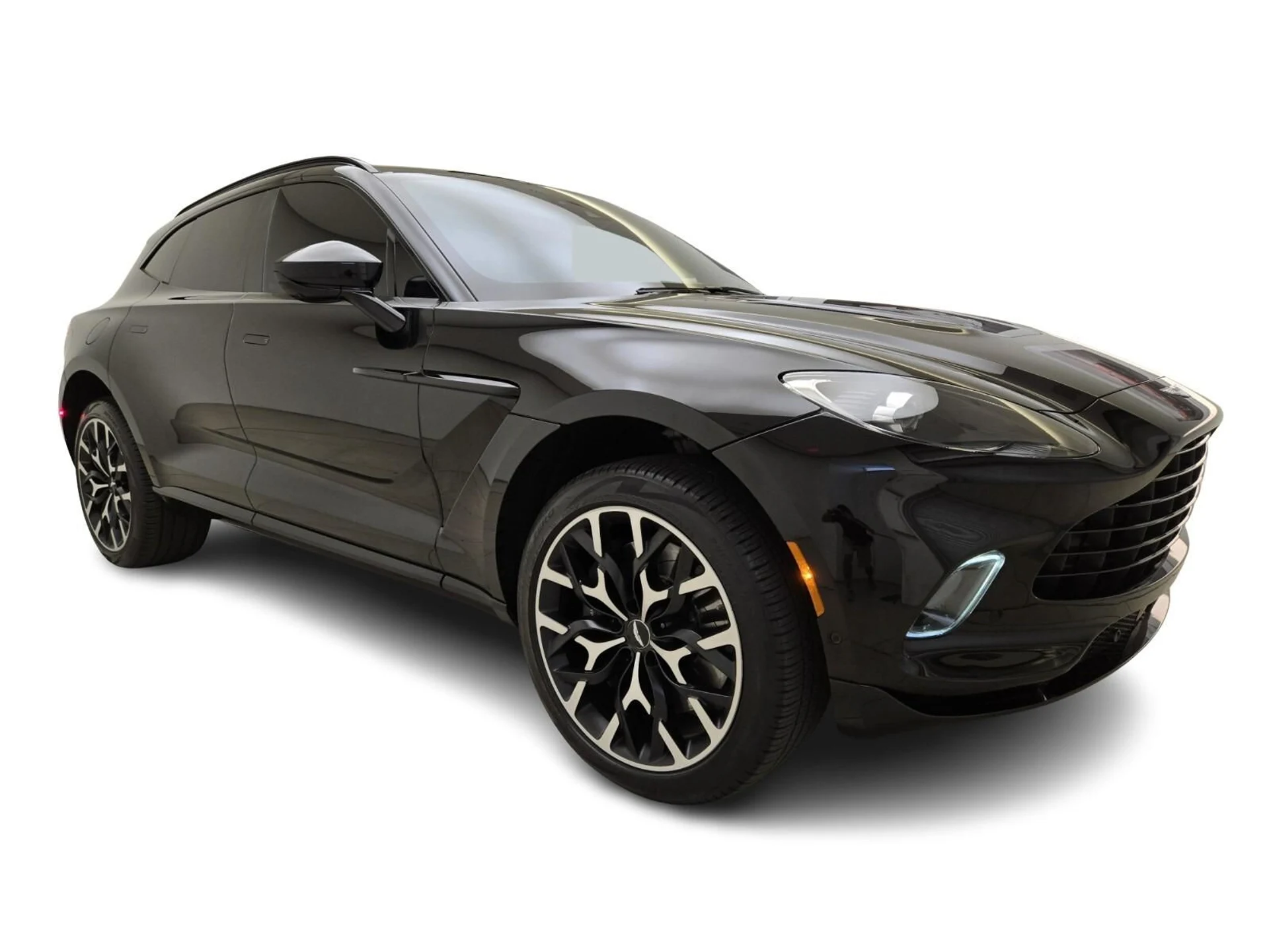 mph002_2901163331_Used_2021_Aston_Martin_DBX_1755328497_fd7fd46981