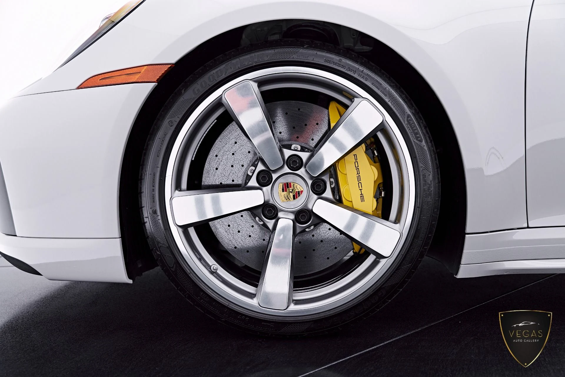 mph002_2912695336_Used_2024_Porsche_911_Turbo_S_1782351358_79b8f089fe