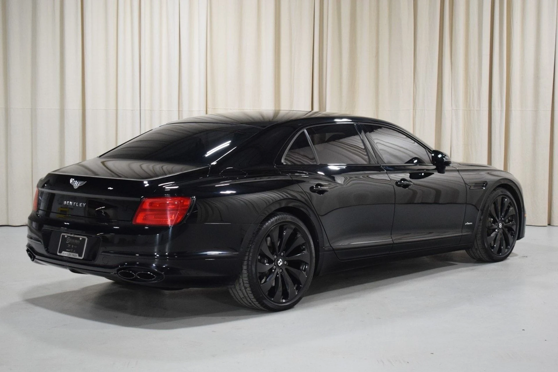 mph002_2921358608_8a077a90ab98408248db8ec538a86b17x_7137b2c337