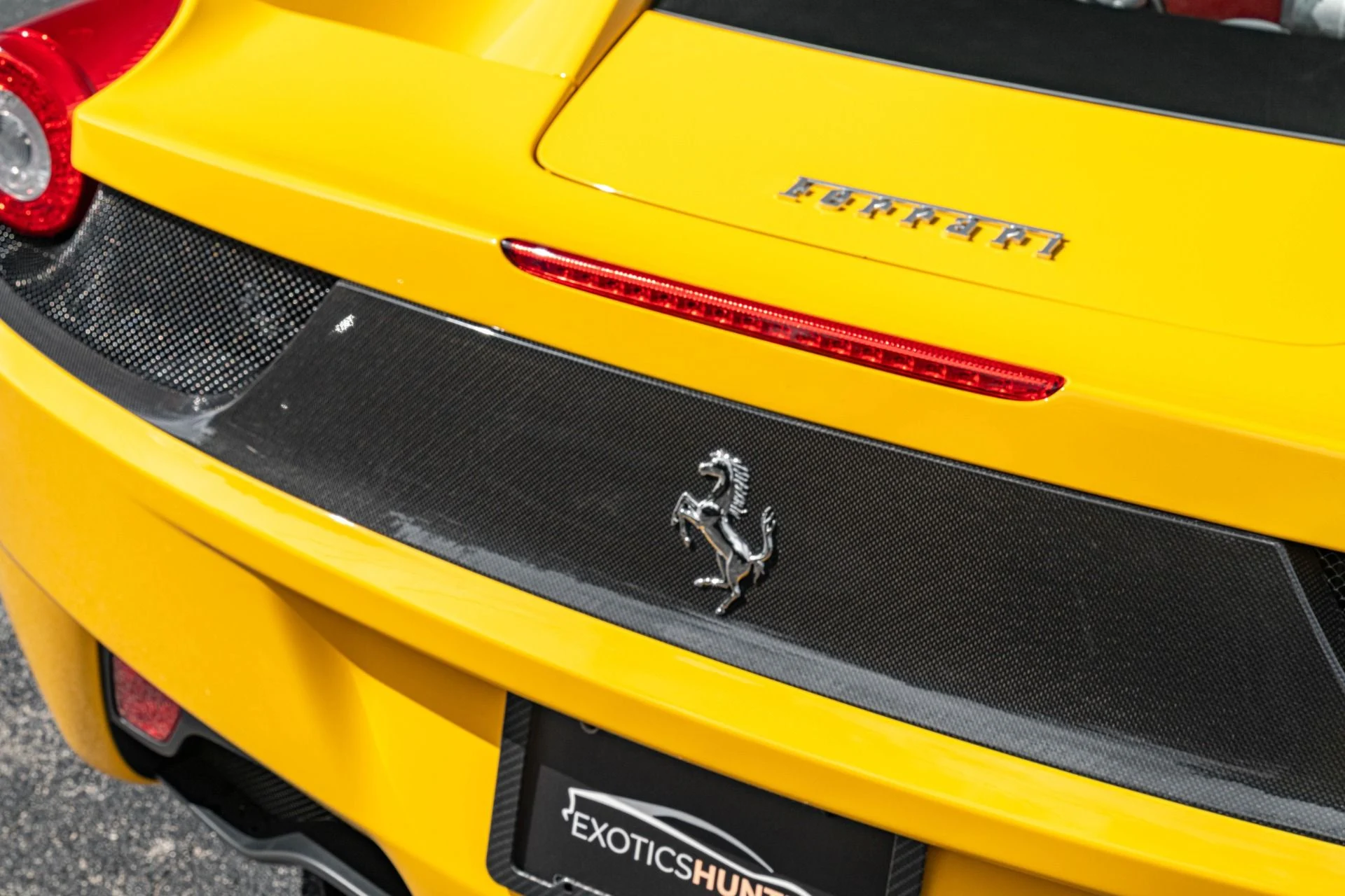 mph002_2923581517_Used_2013_Ferrari_458_Italia_Collector_Grade_in_Giallo_Modena_Carbon_1707420389_48b27d9fe7
