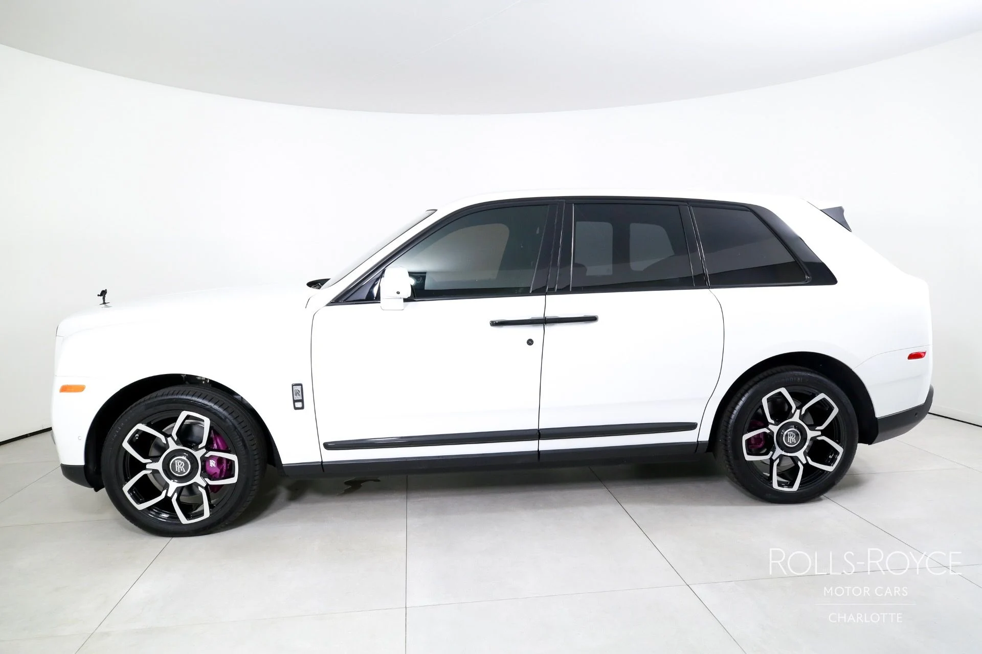 mph002_292997461_Used_2024_Rolls_Royce_Cullinan_1750949955_09bb269999