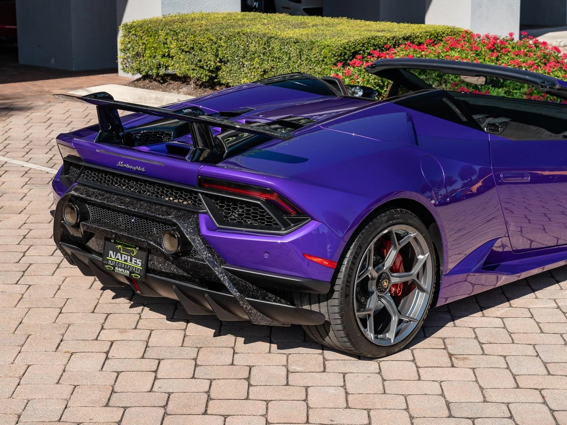 mph002_2932376333_Used_2019_Lamborghini_Huracan_Performante_1766430413_bbaa233138