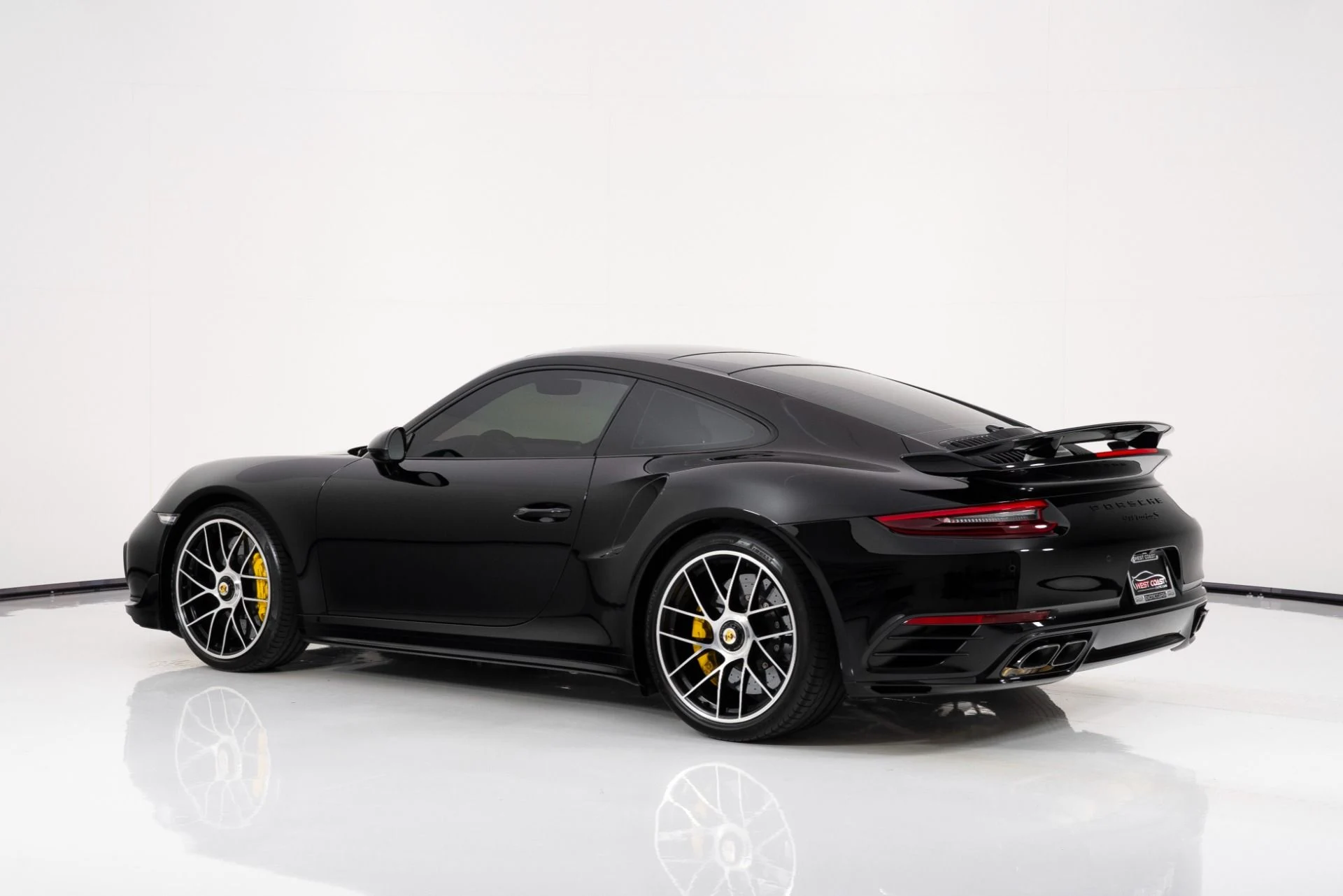 mph002_2941035333_Used_2018_Porsche_911_Turbo_S_1753739915_80e0ef7eff