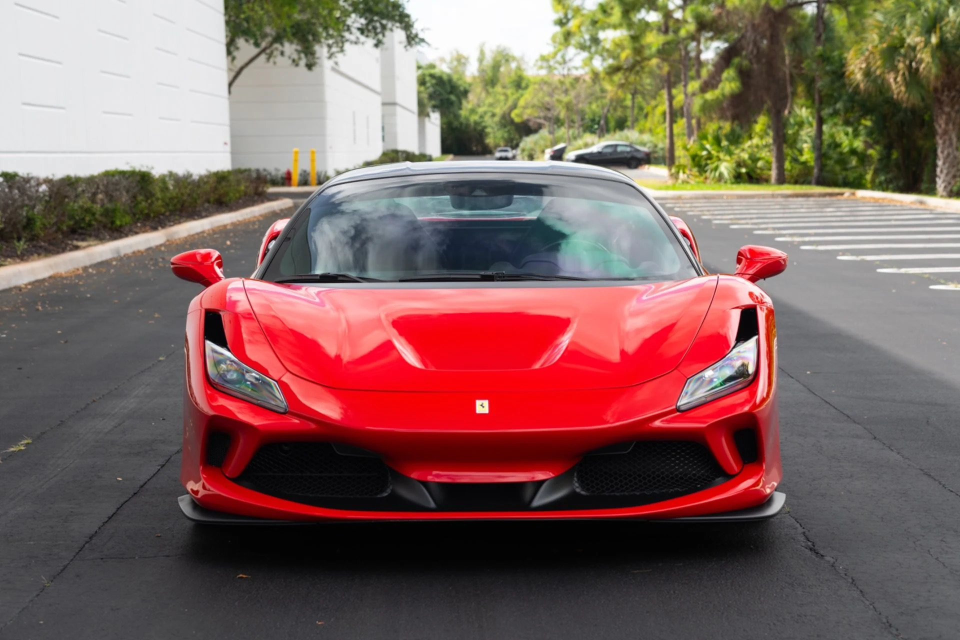 mph002_2946890293_Used_2022_Ferrari_F8_Tributo_1774670303_0ec120f232