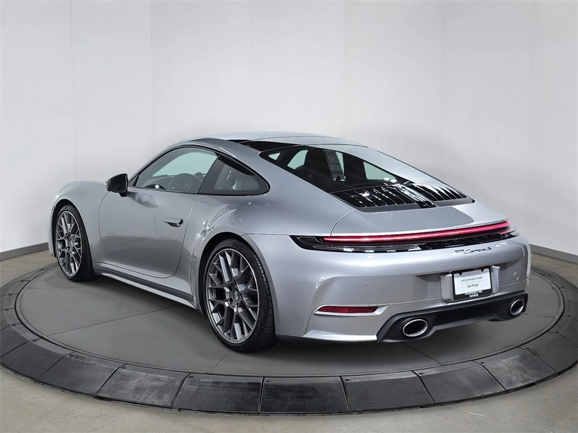 mph002_294829410_664fbc985c8de64de4b412c25de3a901_5c1d4f0908