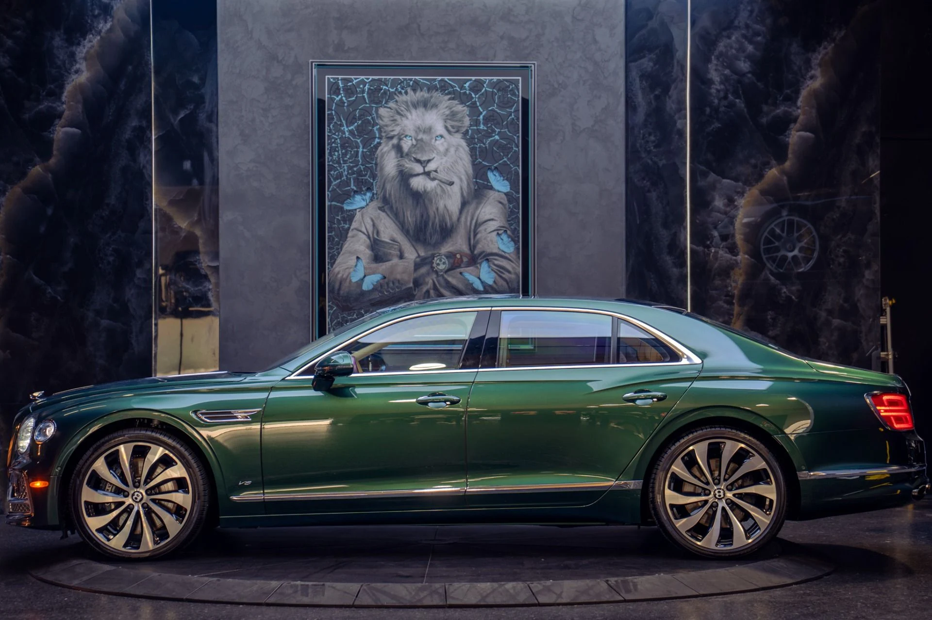 mph002_2948435824_Used_2022_Bentley_Flying_Spur_V8_1790700947_fcf5681771