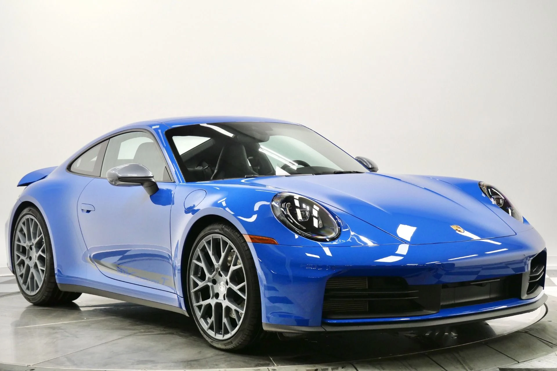 mph002_2961616202_Used_2026_Porsche_911_Carrera_T_As_New_with_12_Miles_6_Speed_Manual_18_Way_Seats_1767115090_6f26af89b4
