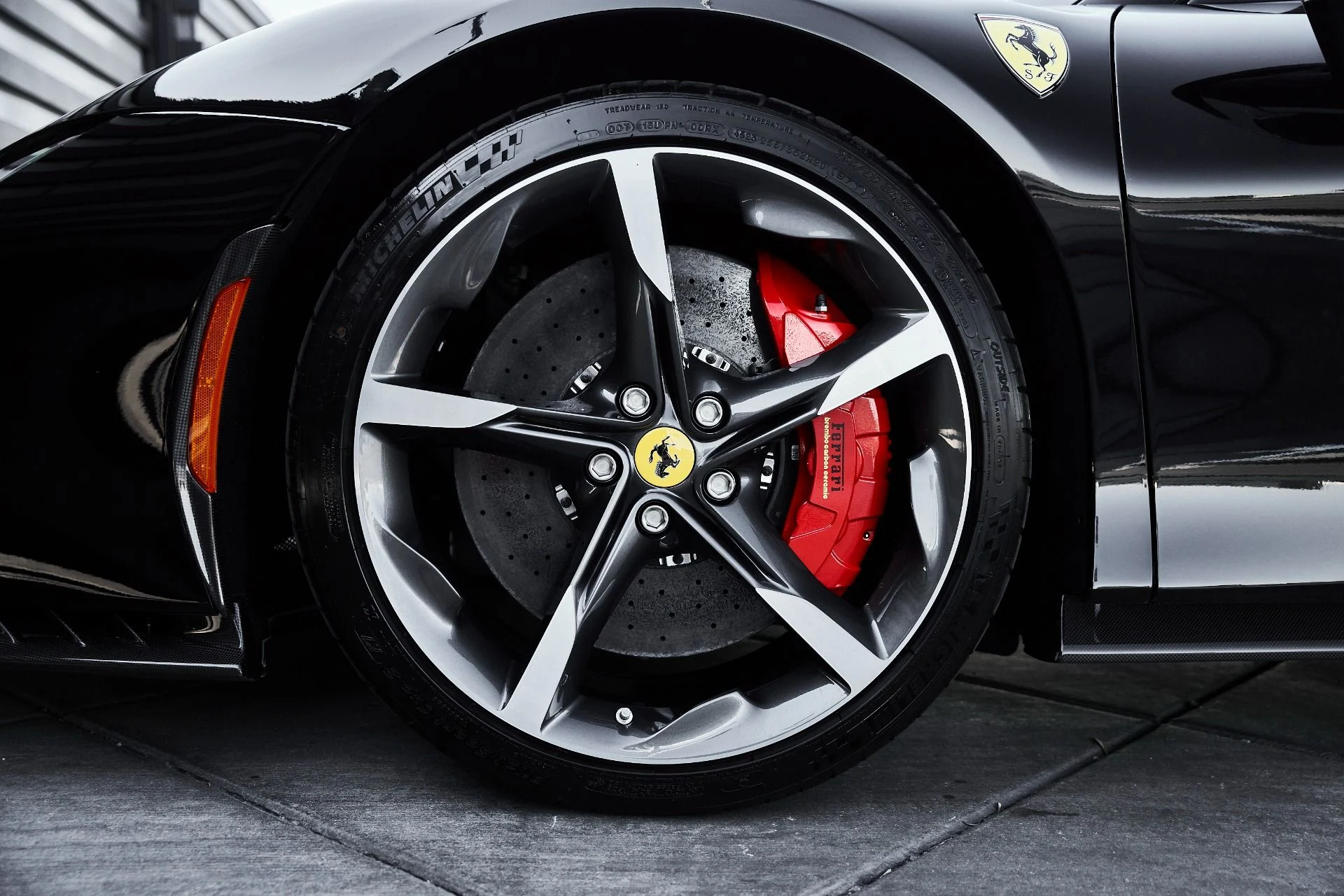 mph002_2964116367_Used_2024_Ferrari_SF_90_Spider_Base_1774739082_bb2c6040a1