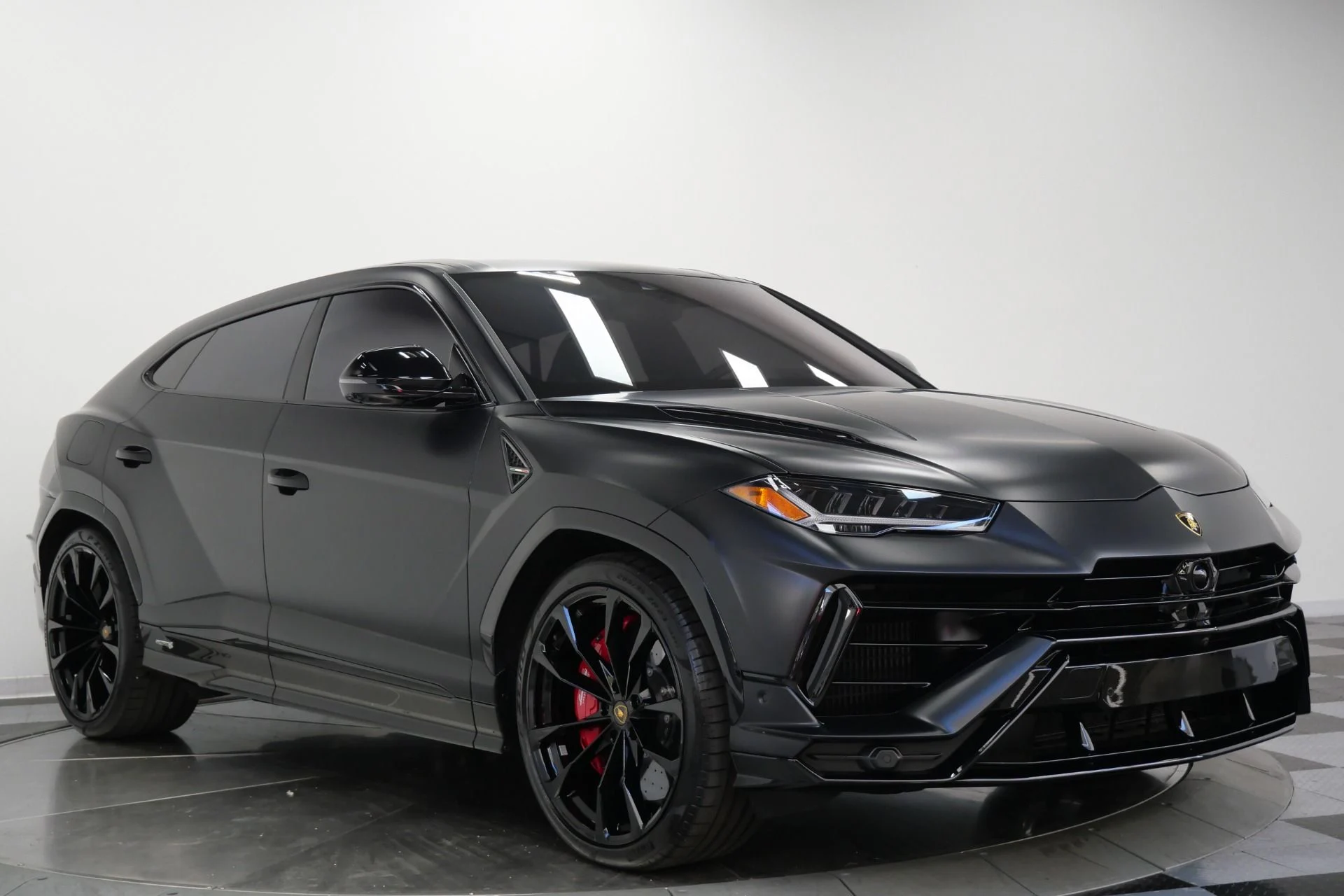 mph002_2965259730_Used_2024_Lamborghini_Urus_S_318_K_MSRP_Very_Low_Miles_Loaded_1776956814_83ff16c579