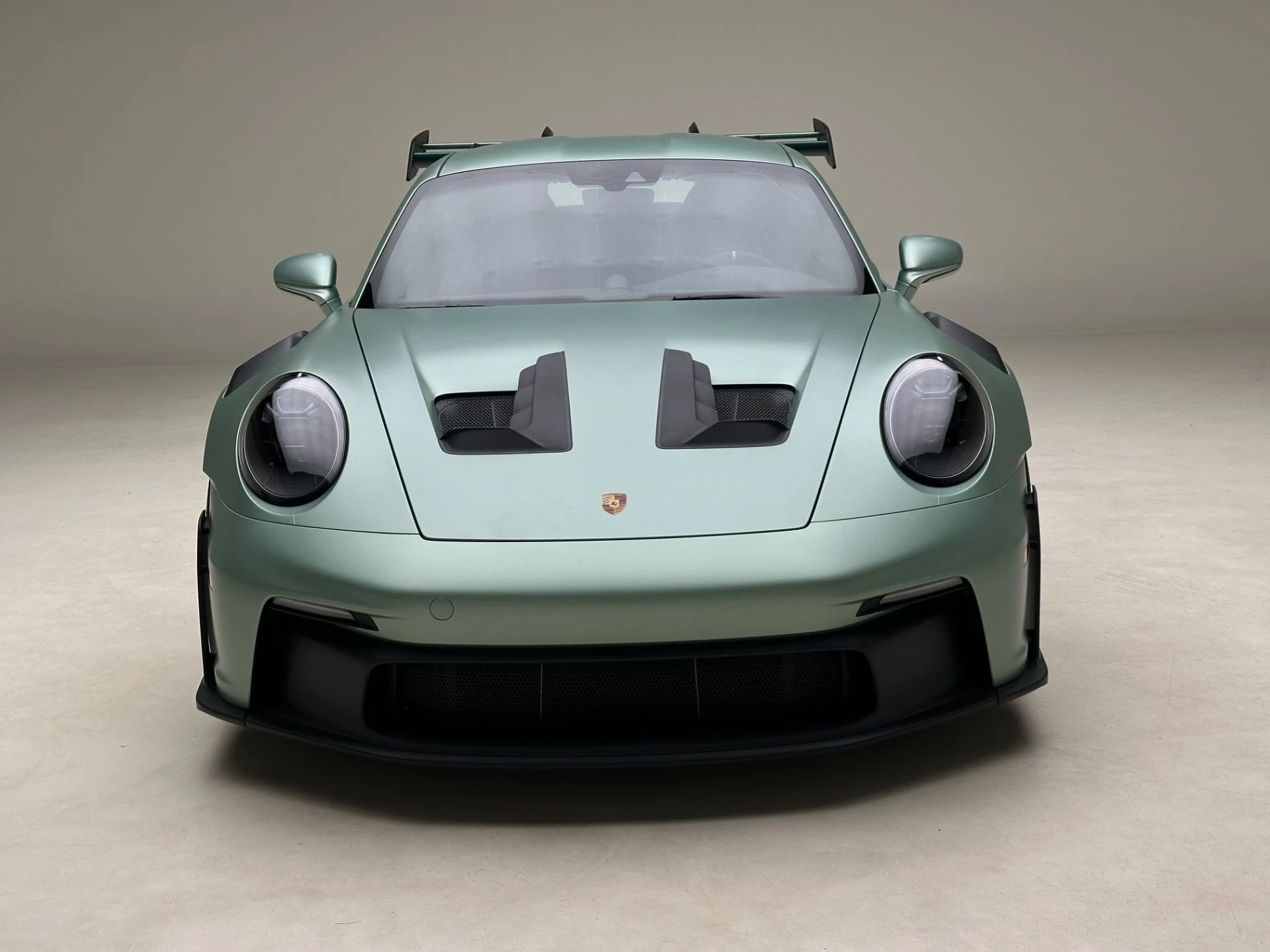 mph002_2966945124_Used_2024_Porsche_911_GT_3_RS_1777498441_54fe6b6614