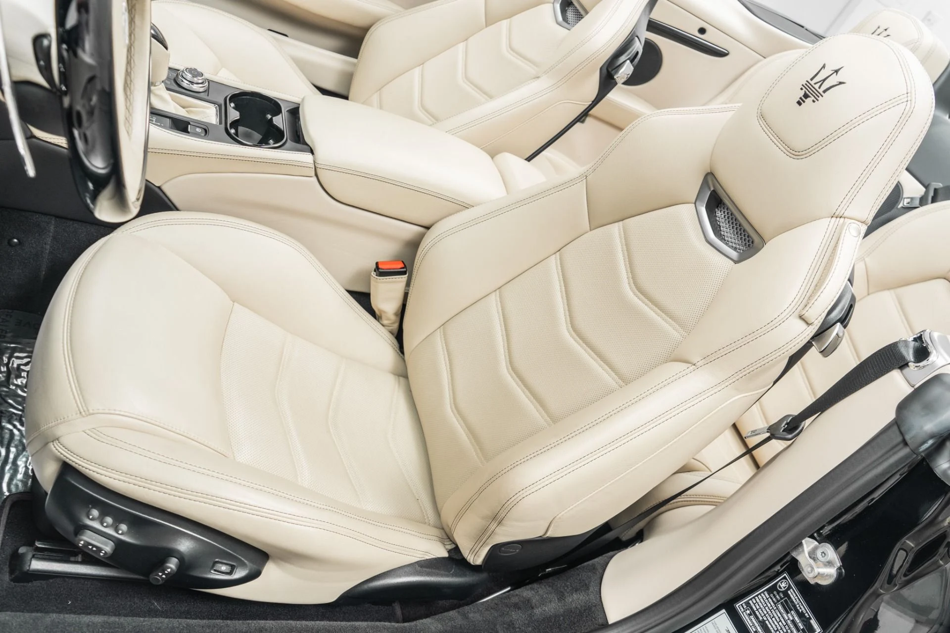 mph002_2973882731_Used_2019_Maserati_Gran_Turismo_Sport_1783460106_c0fa5b0b97
