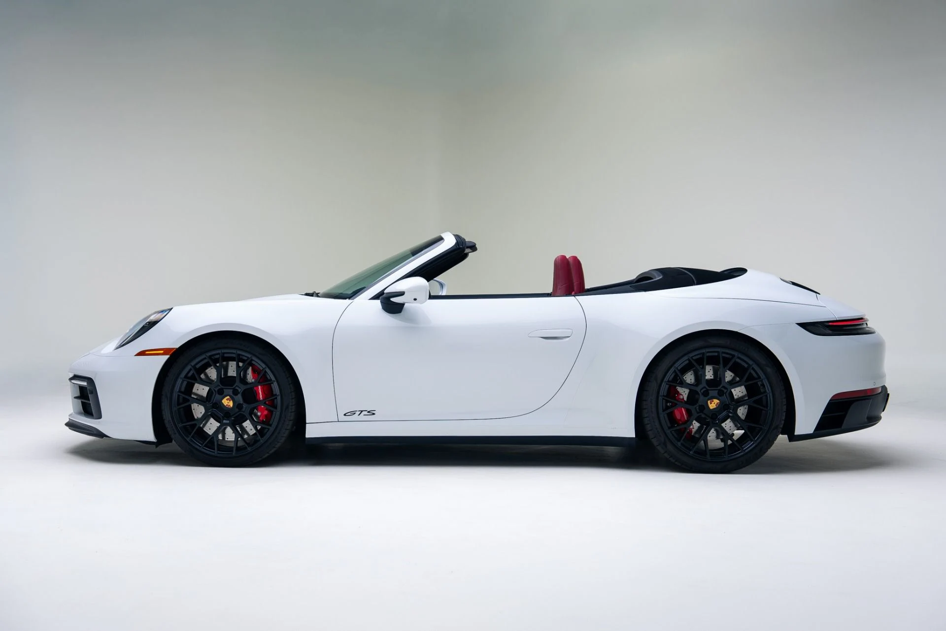 mph002_2982761205_Used_2022_Porsche_911_Carrera_4_GTS_1764979755_c23a5c499b