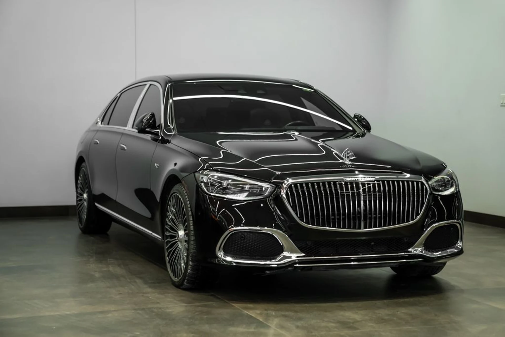 mph002_2983448551_mercedes_benz_s_class_2024_jpg_v_1773863537_8ab6b8484e