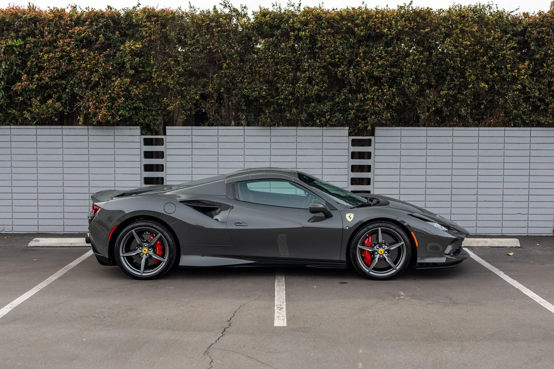 mph002_2987760071_Used_2021_Ferrari_F8_Spider_1734052228_4b21065b3e