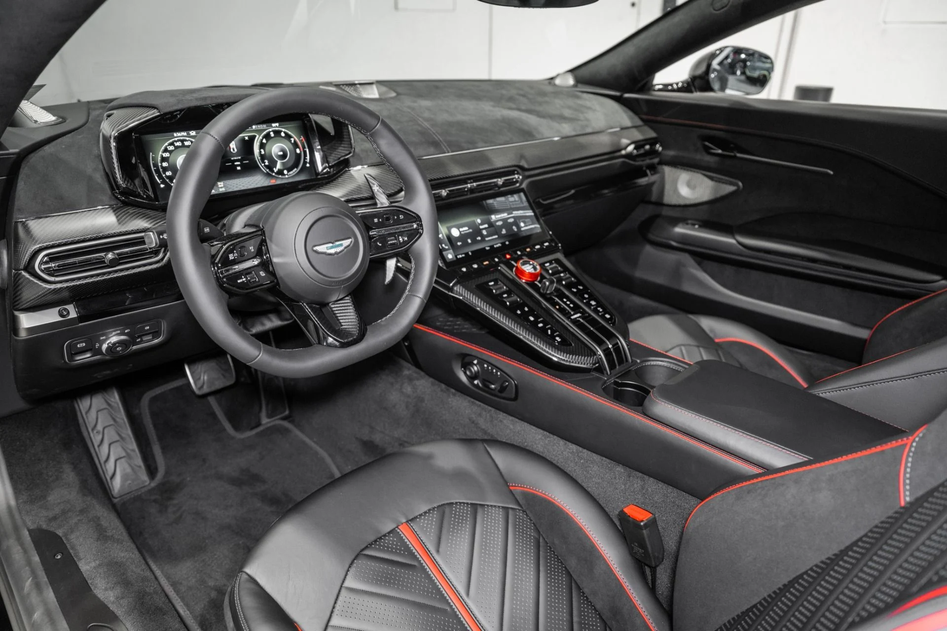 mph002_2992705556_New_2026_Aston_Martin_Vantage_S_1776402995_fd293cd26b