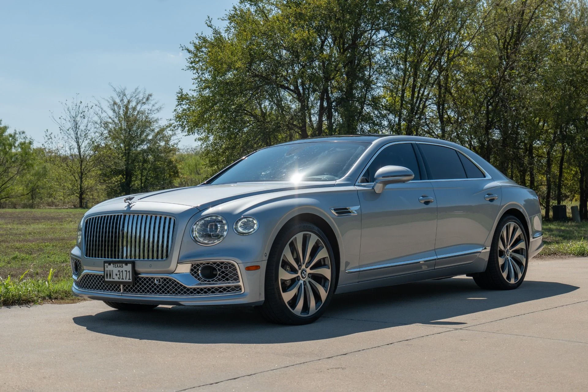 mph002_2994109590_Used_2022_Bentley_Flying_Spur_V8_1791934915_d682dd107d