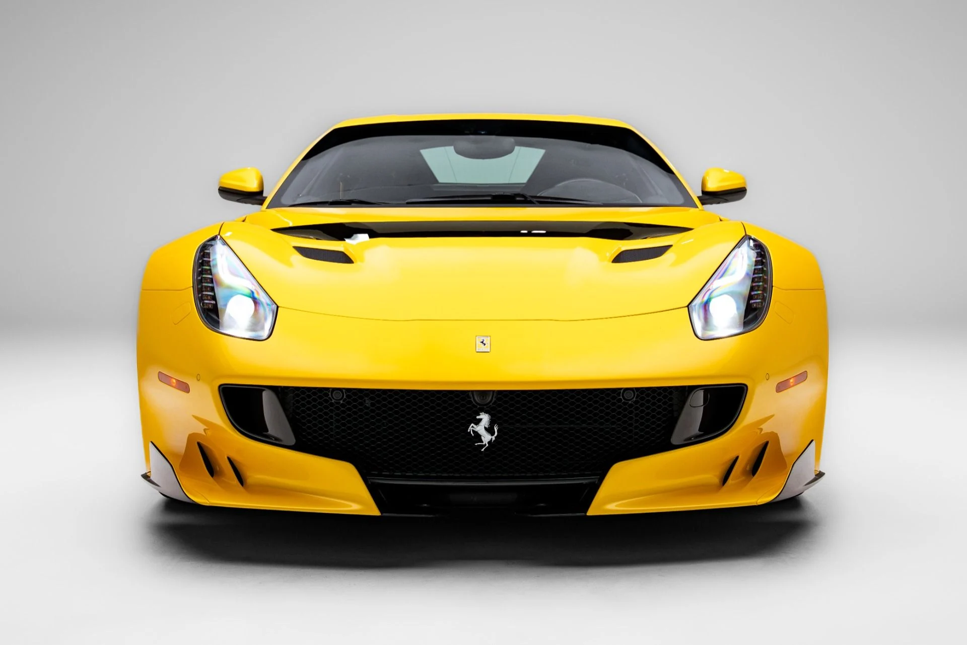 mph002_3000180767_Used_2017_Ferrari_F12tdf_1777334846_a203a54ed6