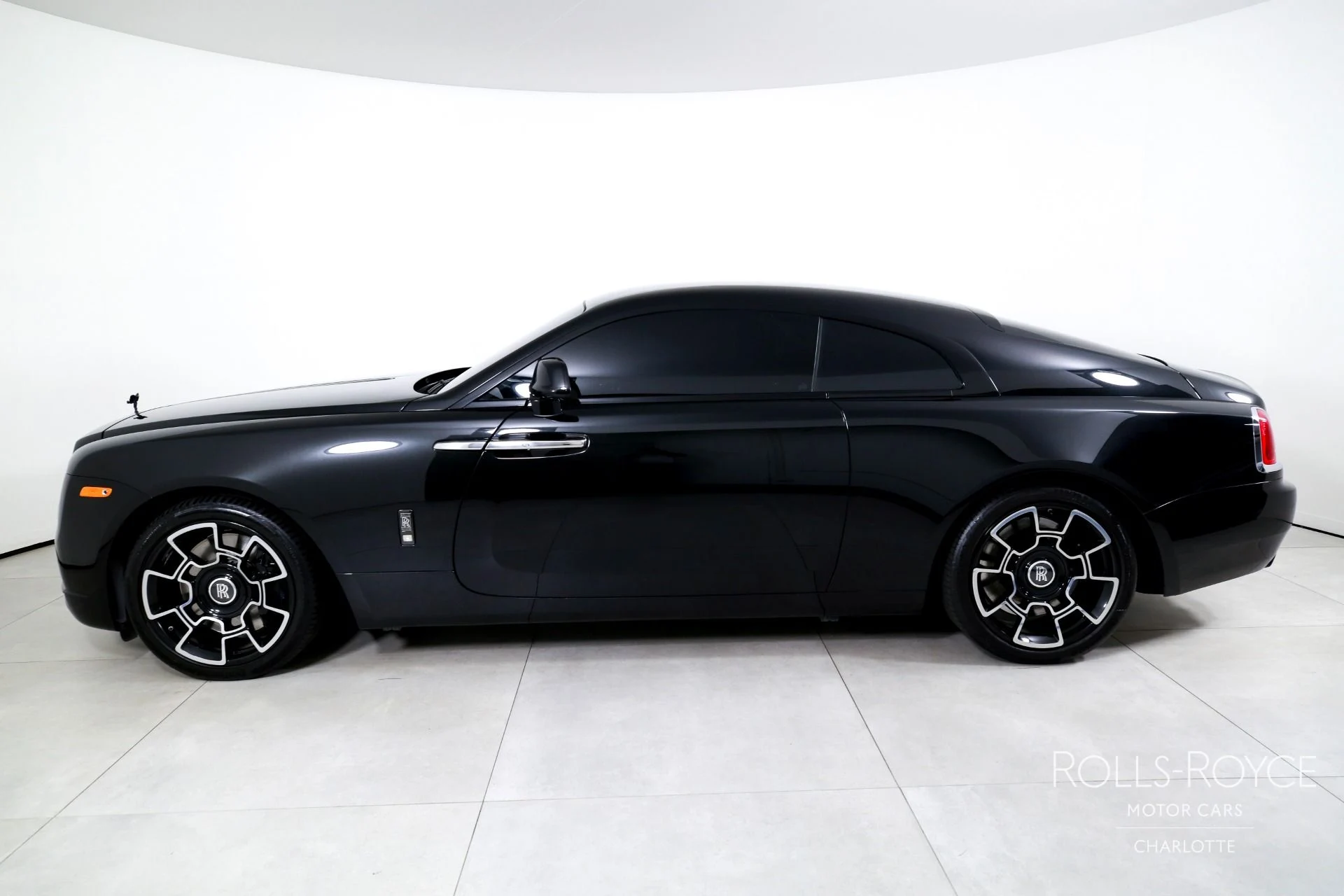 mph002_3003530443_Used_2017_Rolls_Royce_Black_Badge_Wraith_1781192151_9c20b9f580