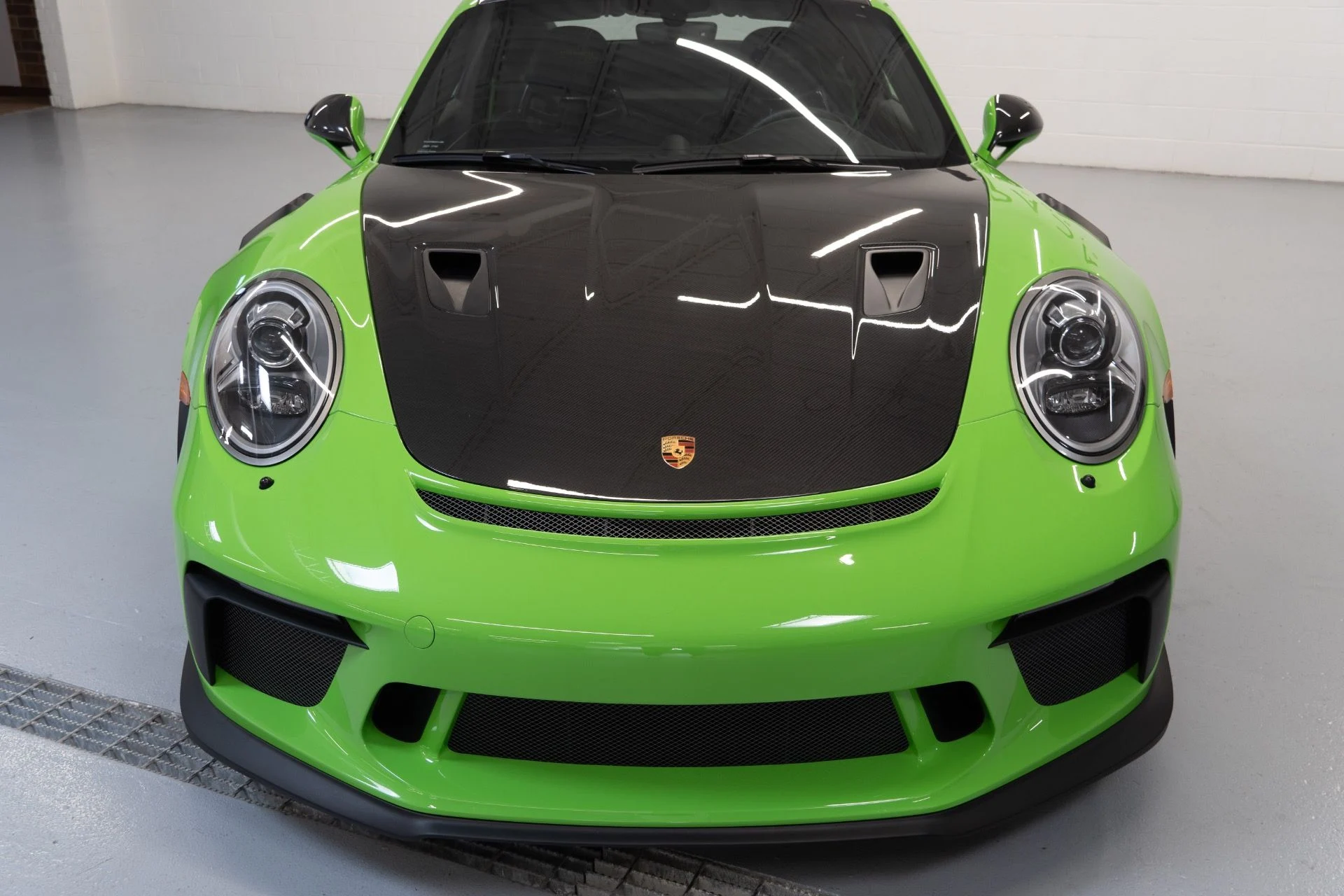 mph002_3005478874_Used_2019_Porsche_911_GT_3_RS_1730230341_9eb1521887