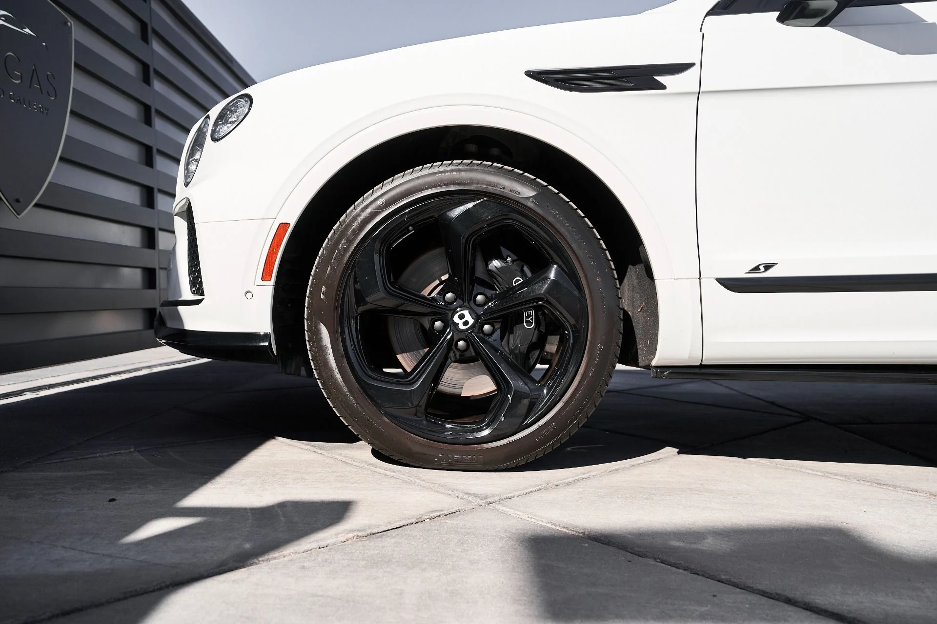 mph002_3007404085_Used_2024_Bentley_Bentayga_Hybrid_S_1759985924_6fc0377aec