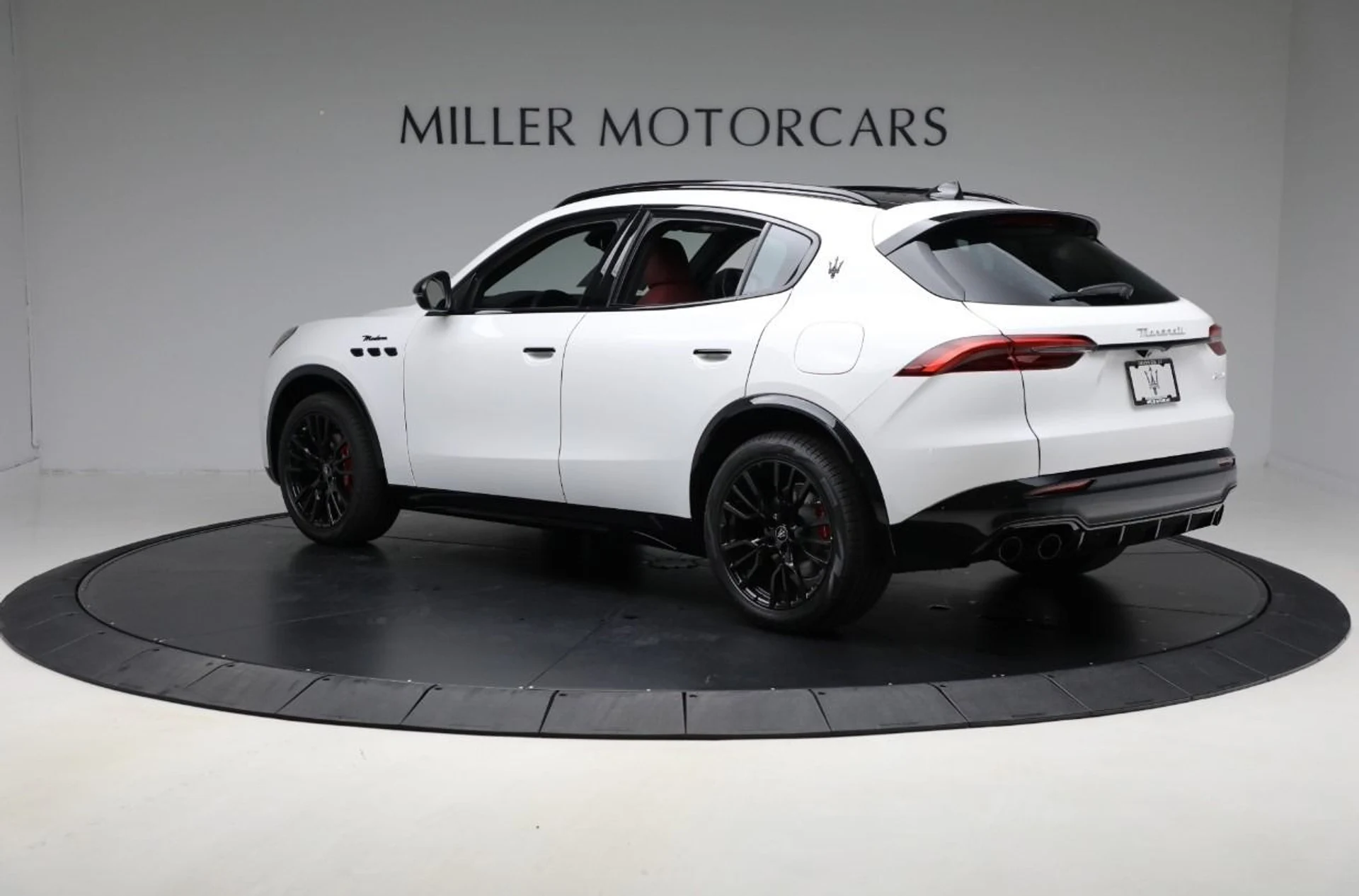 mph002_3009334257_New_2025_Maserati_Grecale_Modena_5476137356
