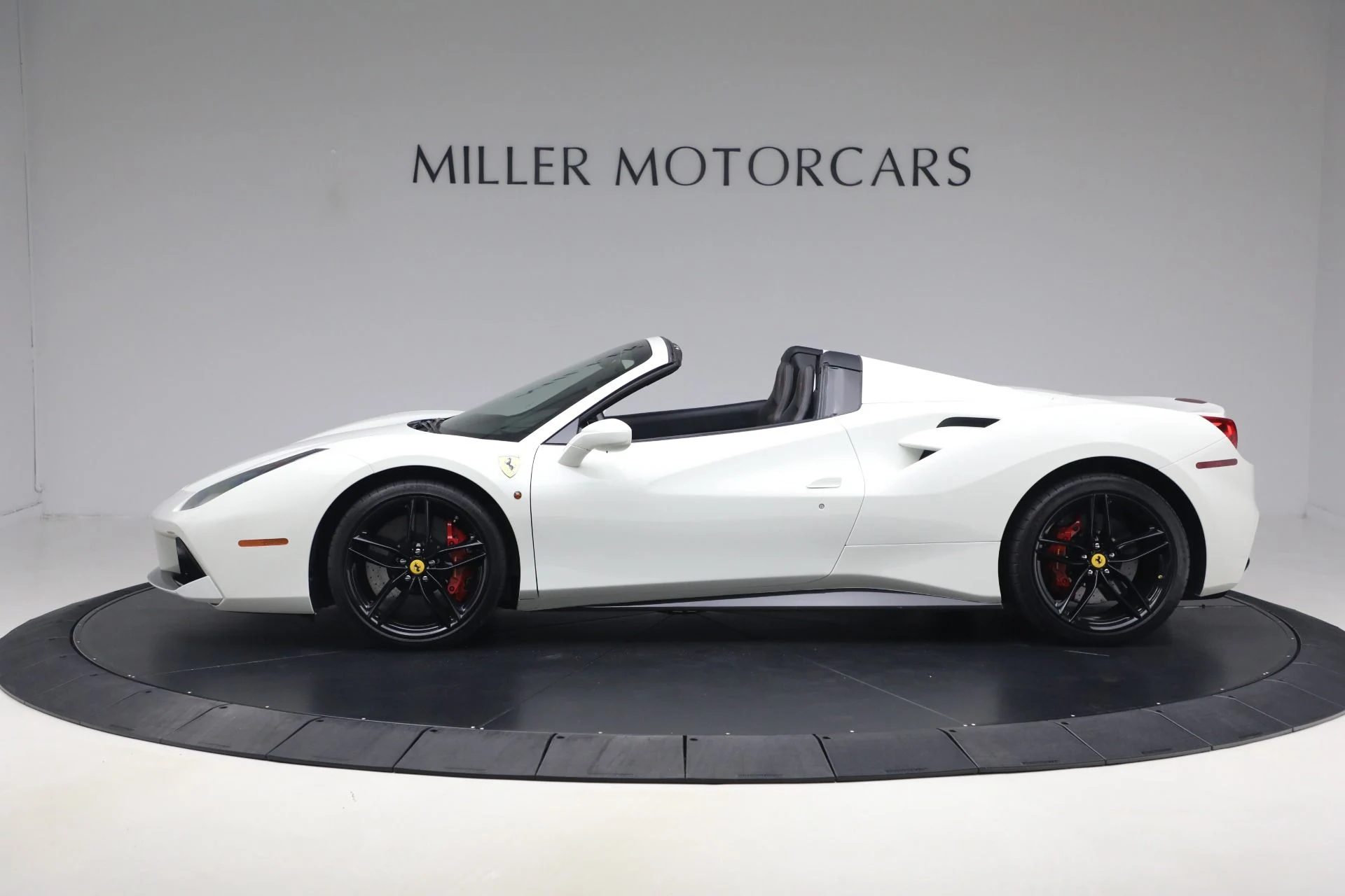 mph002_3017817199_Used_2016_Ferrari_488_Spider_1789756866_87bde1735c