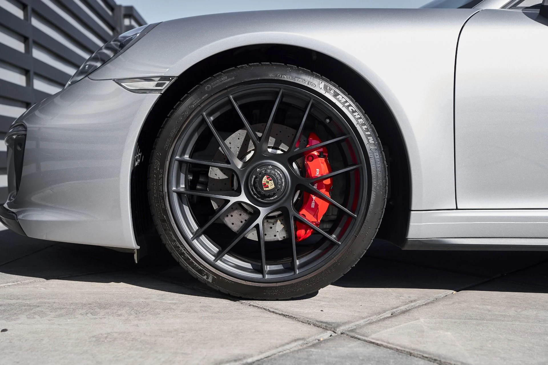 mph002_3030420960_Used_2019_Porsche_911_Carrera_4_GTS_1760406019_1ab5c10db8