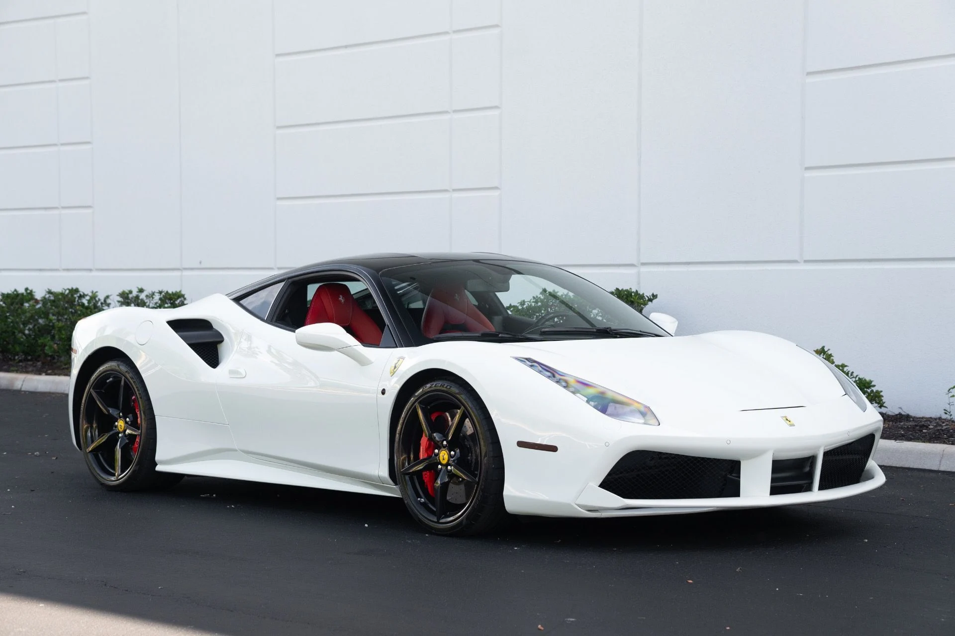 mph002_304133889_Used_2017_Ferrari_488_GTB_1776194926_5b28f73f0a