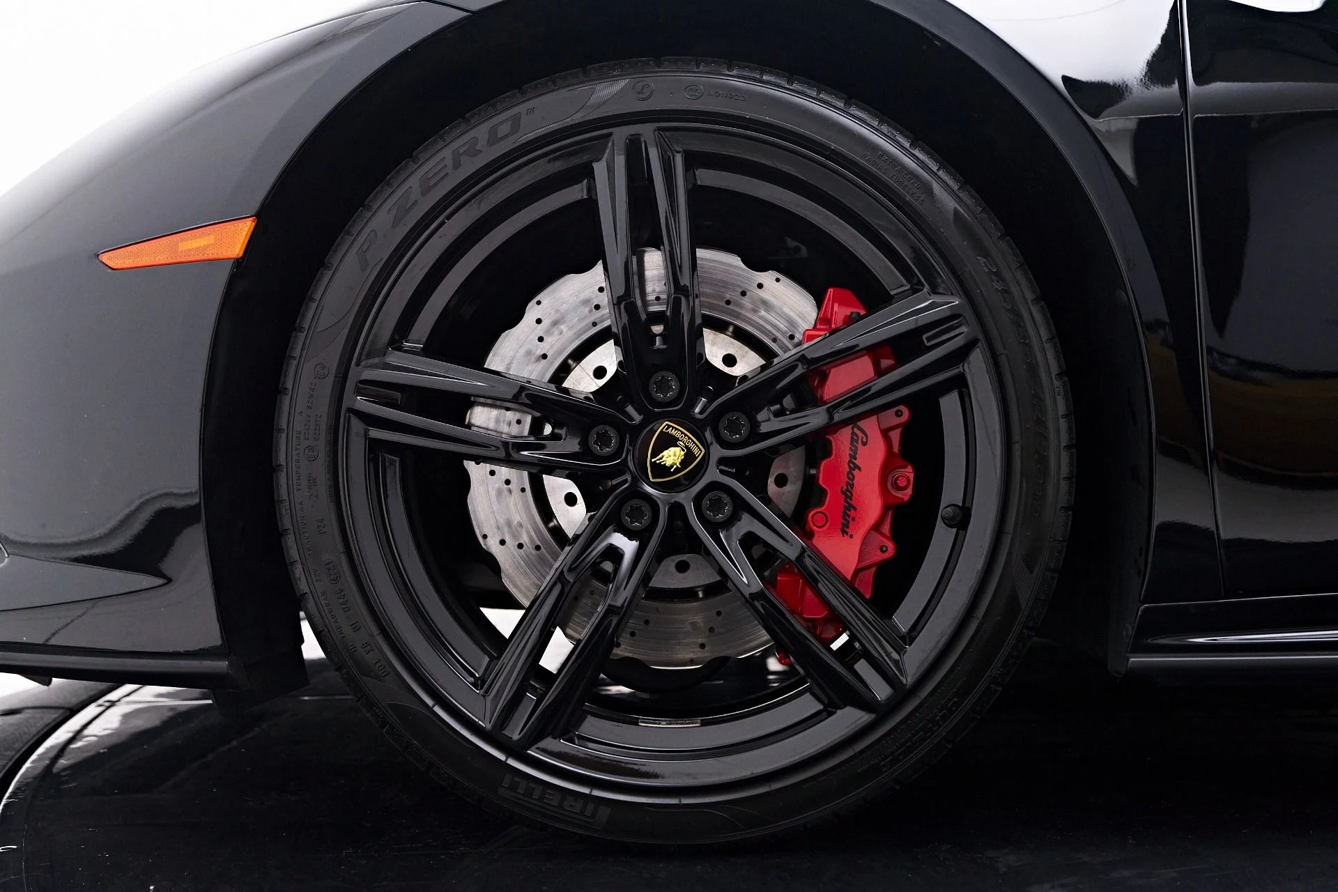 mph002_3042536827_Used_2022_Lamborghini_Huracan_EVO_Base_1752781621_c479e00af9