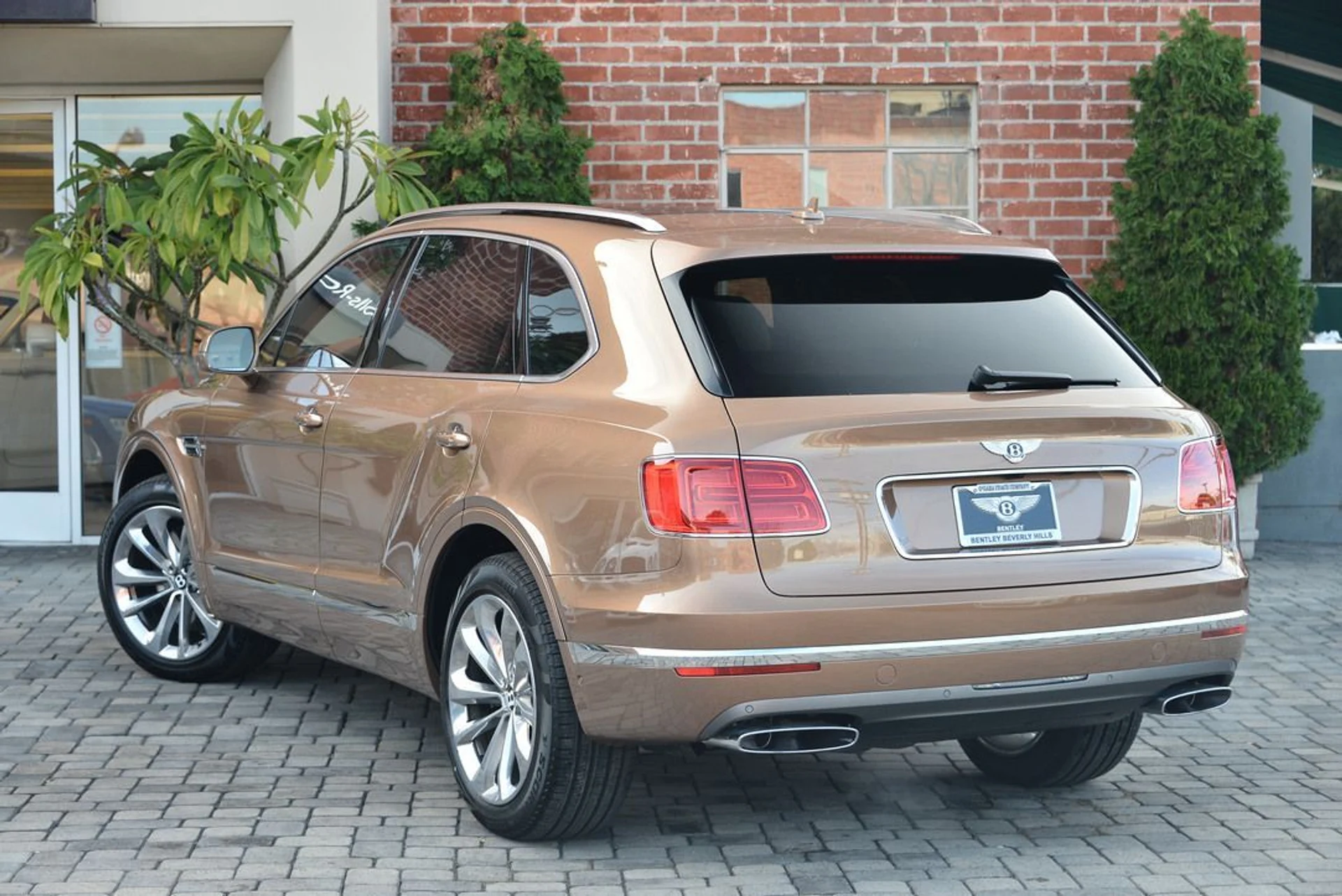 mph002_305744184_a9c8403bae4b82b260a07423f6e9b914x_e9095f483c