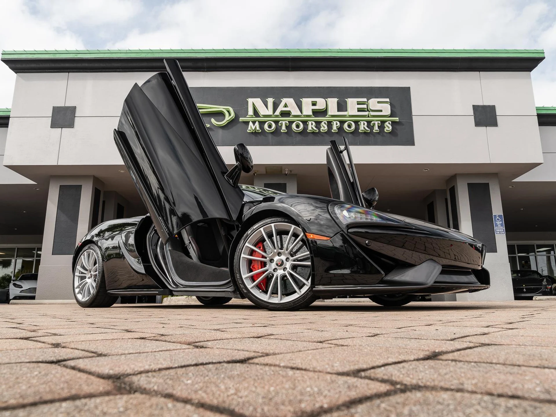 mph002_306024992_Used_2018_Mc_Laren_570_GT_1768385497_d5056b19cc