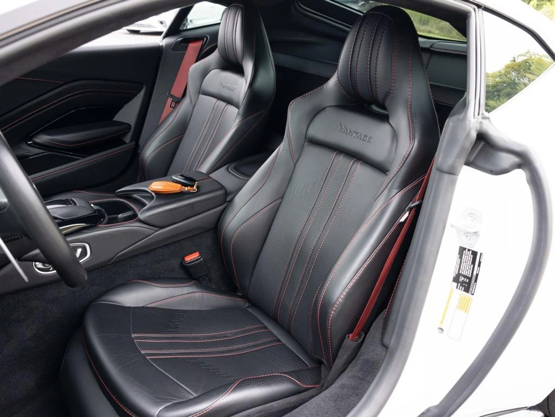 mph002_3066408229_266111782_68b184821f109c98f21c720d_fc746e6cb0