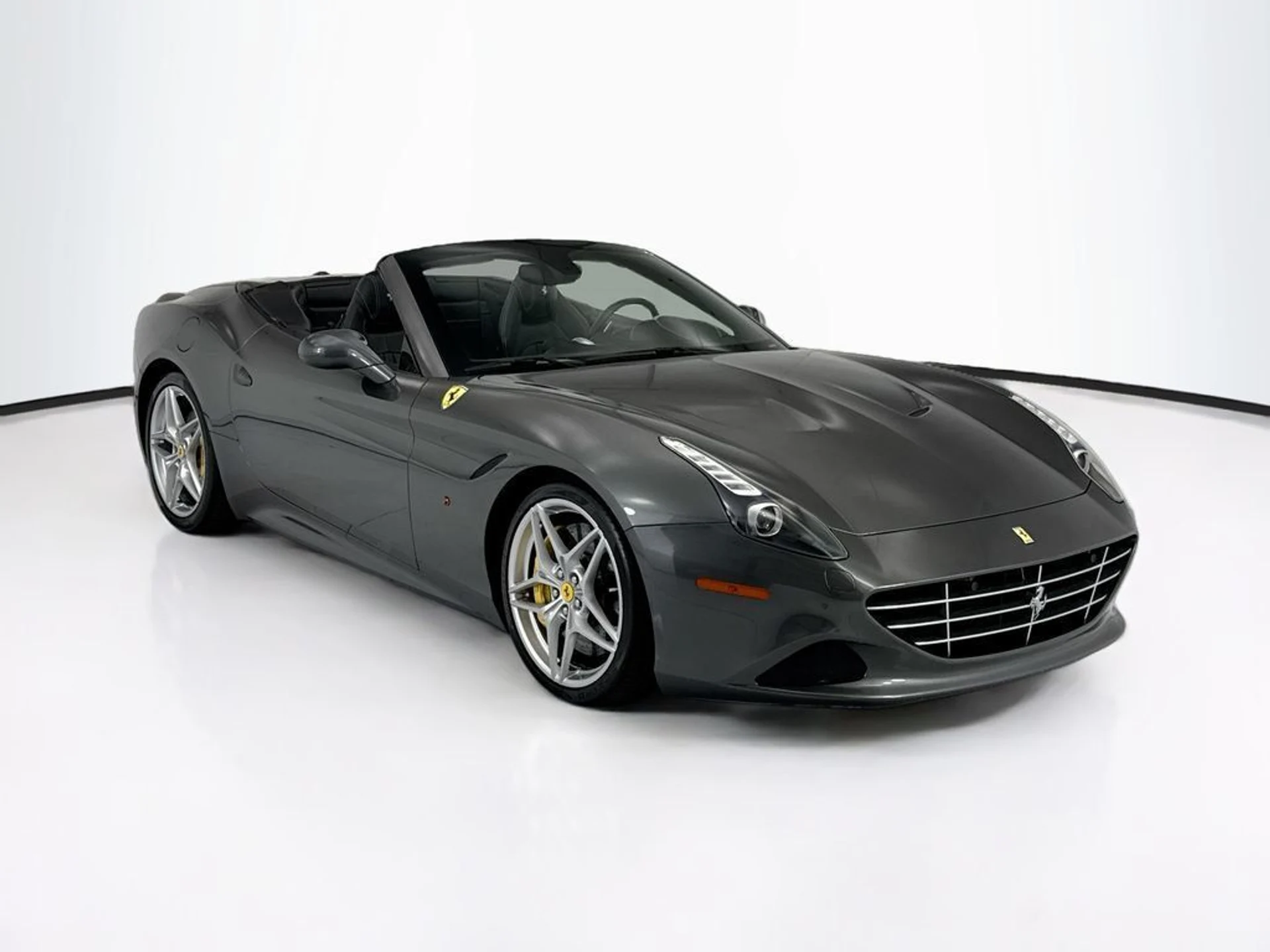 mph002_3068850165_used_2015_ferrari_california_t2drconvertible_8119_23024699_3_1024_29feaa34d3