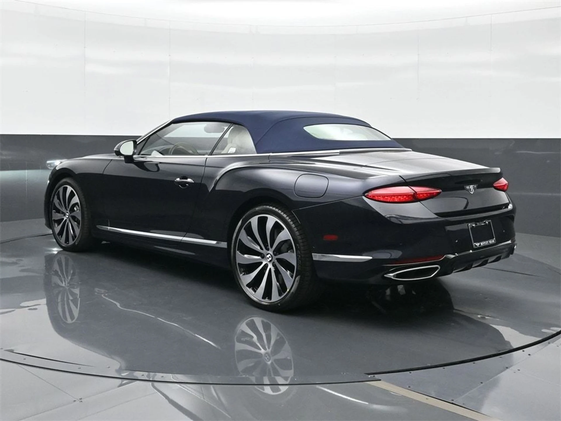 mph002_3069799452_ce660383aed97160ef1e08681b2523dbx_e1411a4054