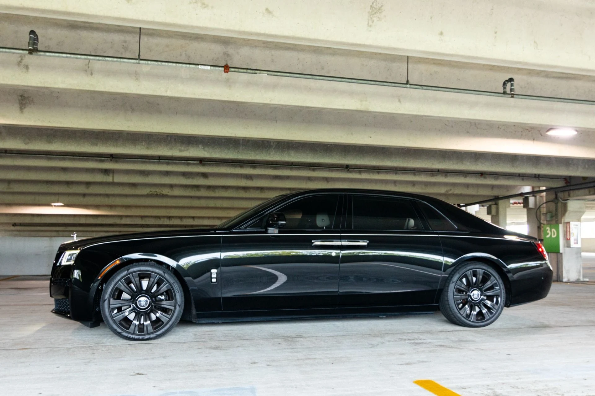 mph002_3070530588_Used_2021_Rolls_Royce_Ghost_EWB_1768869200_09977aac55