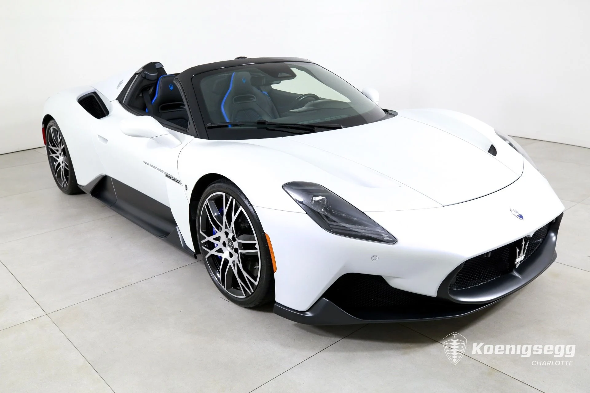 mph002_3075538823_Used_2023_Maserati_MC_20_Cielo_1761055156_cc5b4d0e77