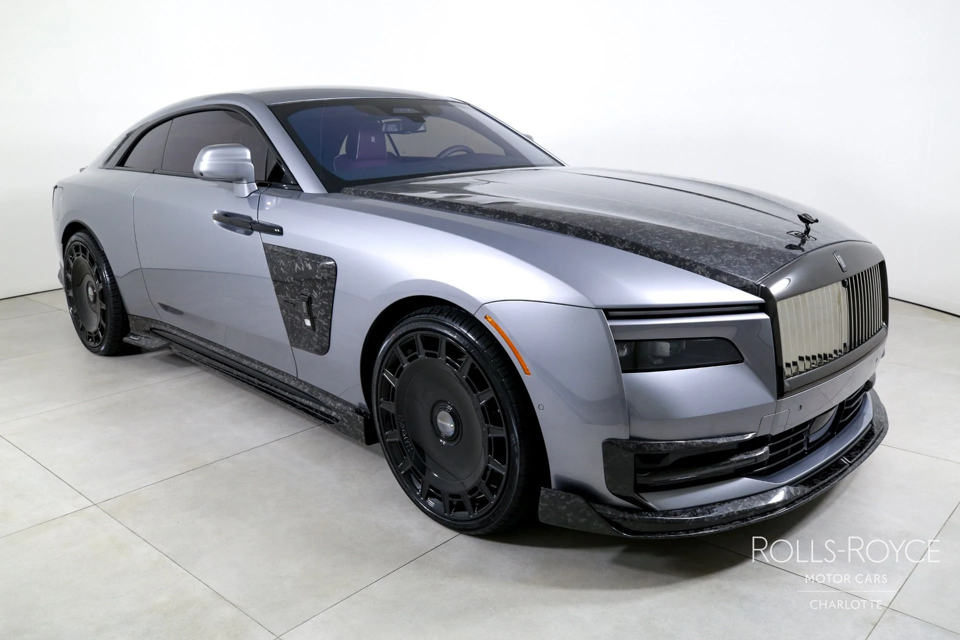mph002_3082980552_Used_2025_Rolls_Royce_Black_Badge_Spectre_1749579880_06782da499