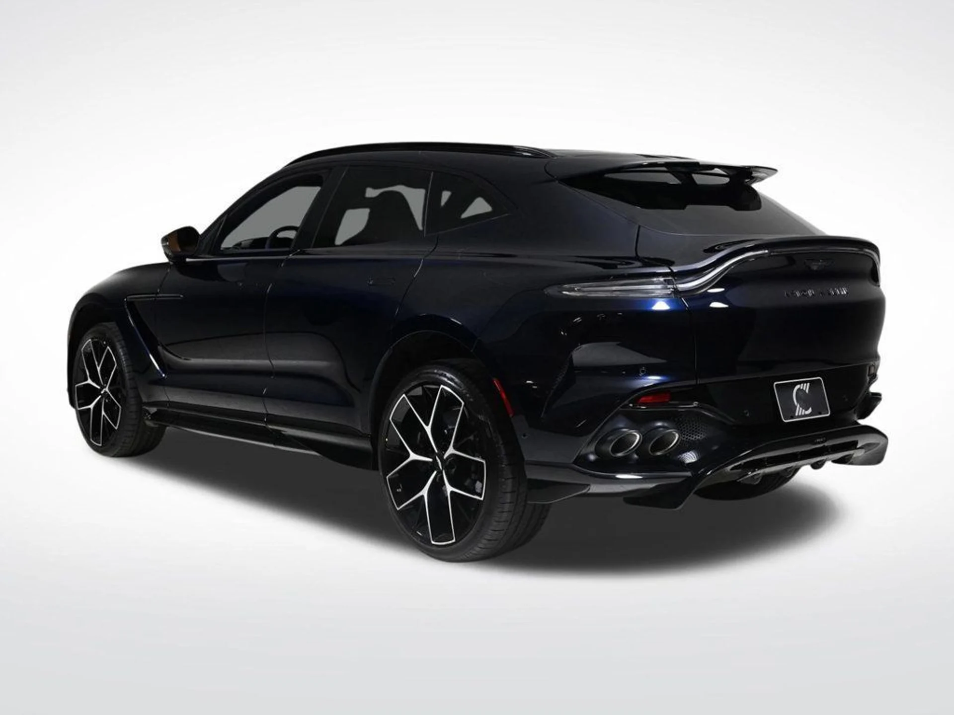 mph002_3087739319_new_2026_aston_martin_dbx_707awd_11350_22964194_3_1024_f5175e46ad