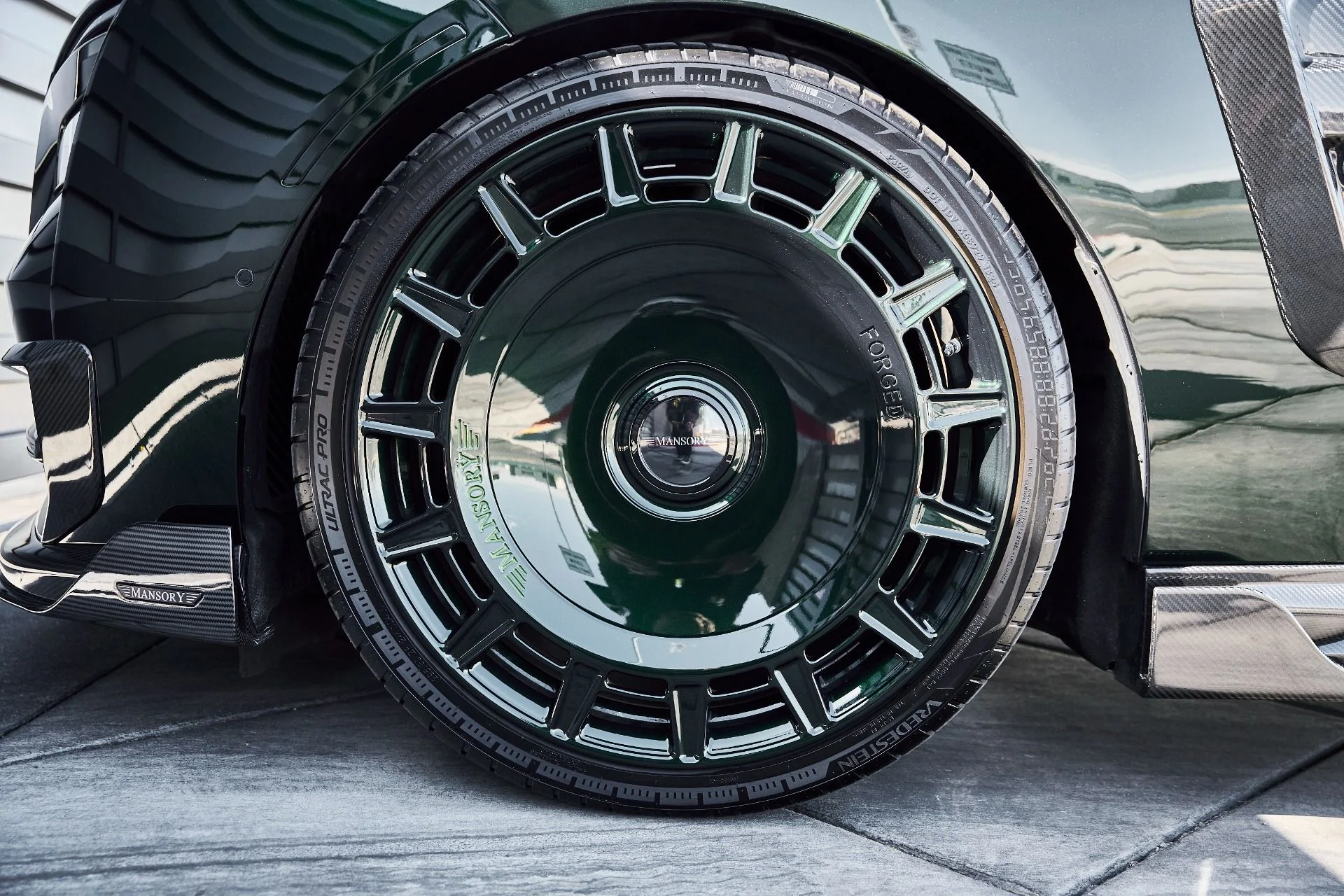 mph002_3096245990_Used_2024_Rolls_Royce_Spectre_Mansory_1776839998_a04f217651