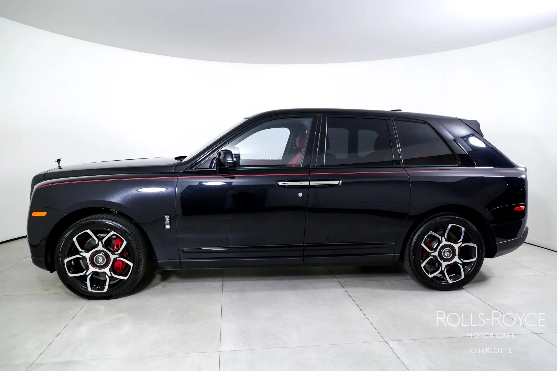 mph002_3102703493_Used_2024_Rolls_Royce_Black_Badge_Cullinan_1746460567_ce085ce016