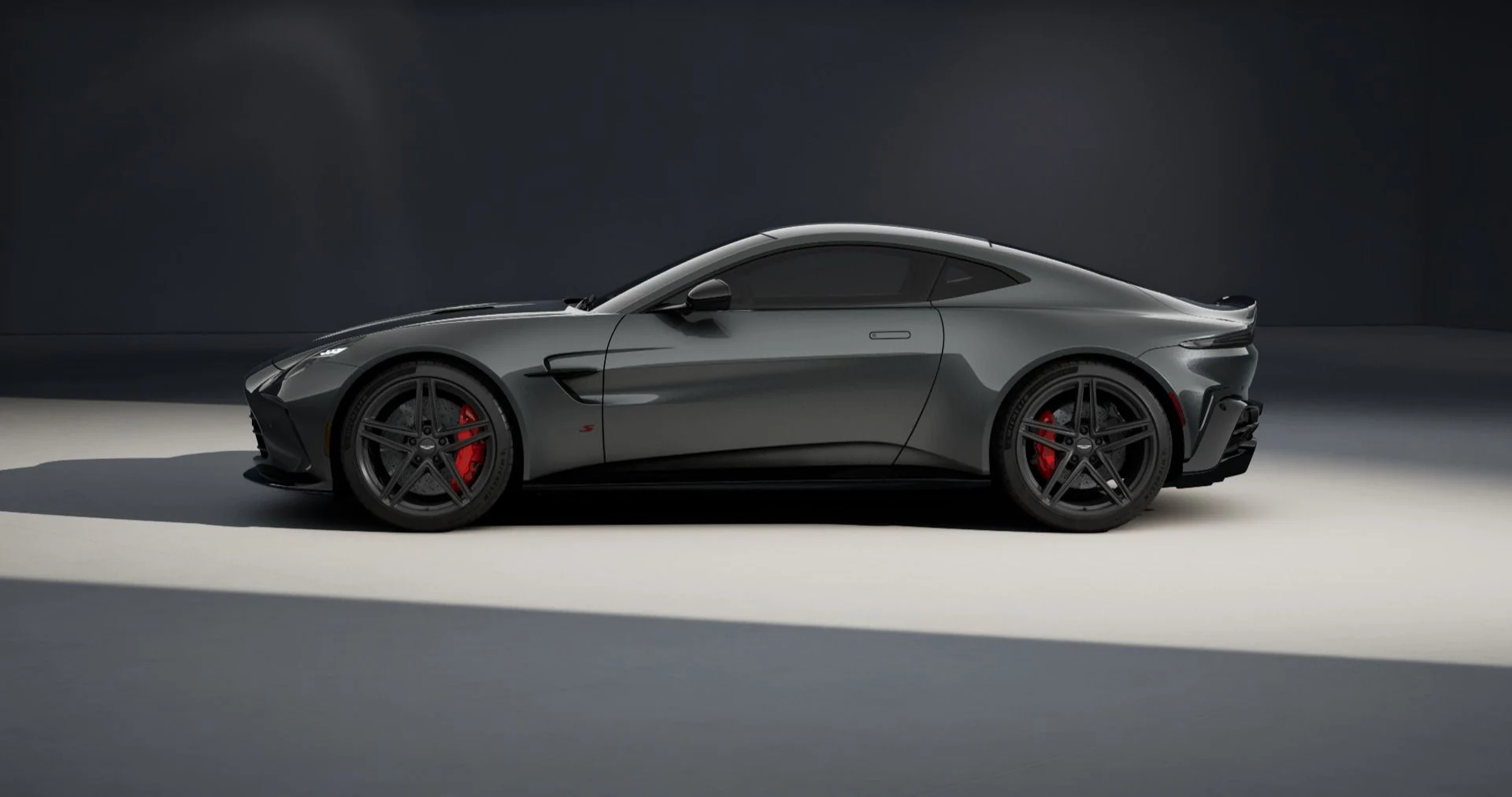 mph002_3102850517_New_2026_Aston_Martin_Vantage_S_1767375257_3d7b04b58e