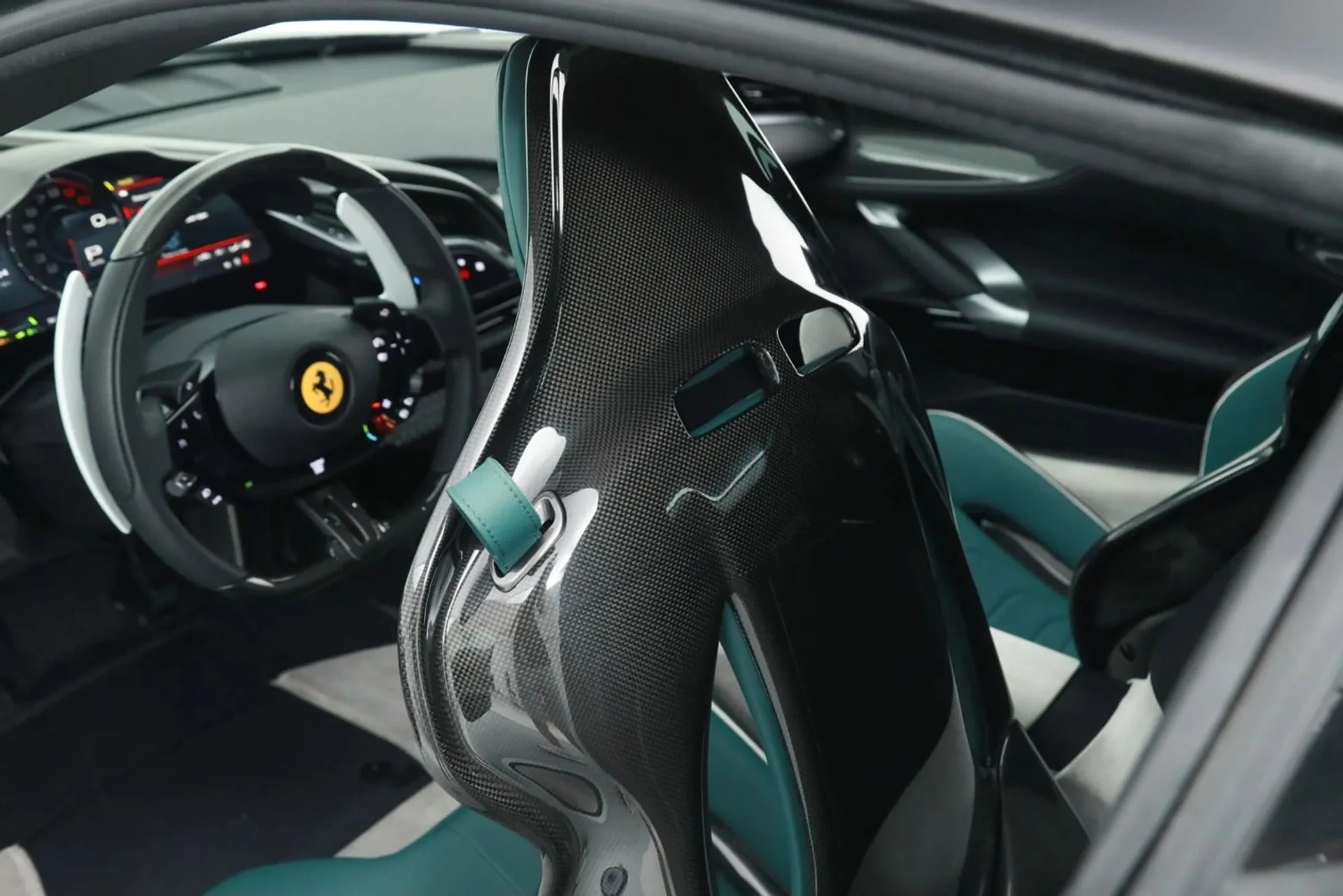 mph002_3108979264_13339_p3_l_5f03f61e9c