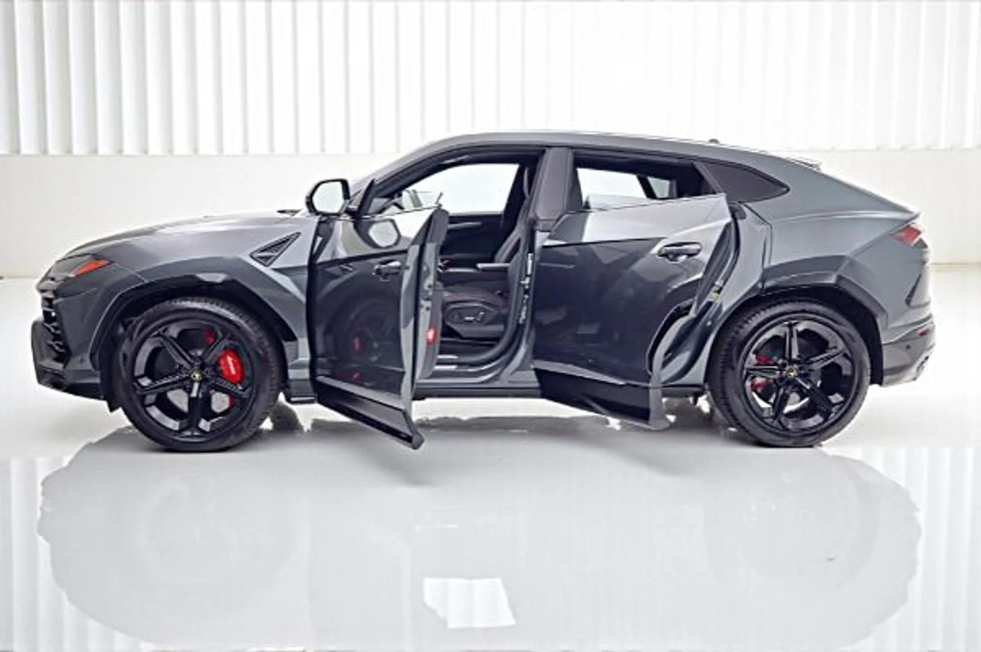 mph002_3117819597_Used_2020_Lamborghini_Urus_SELEZIONE_PRE_OWNED_CERTIFIED_7215278355