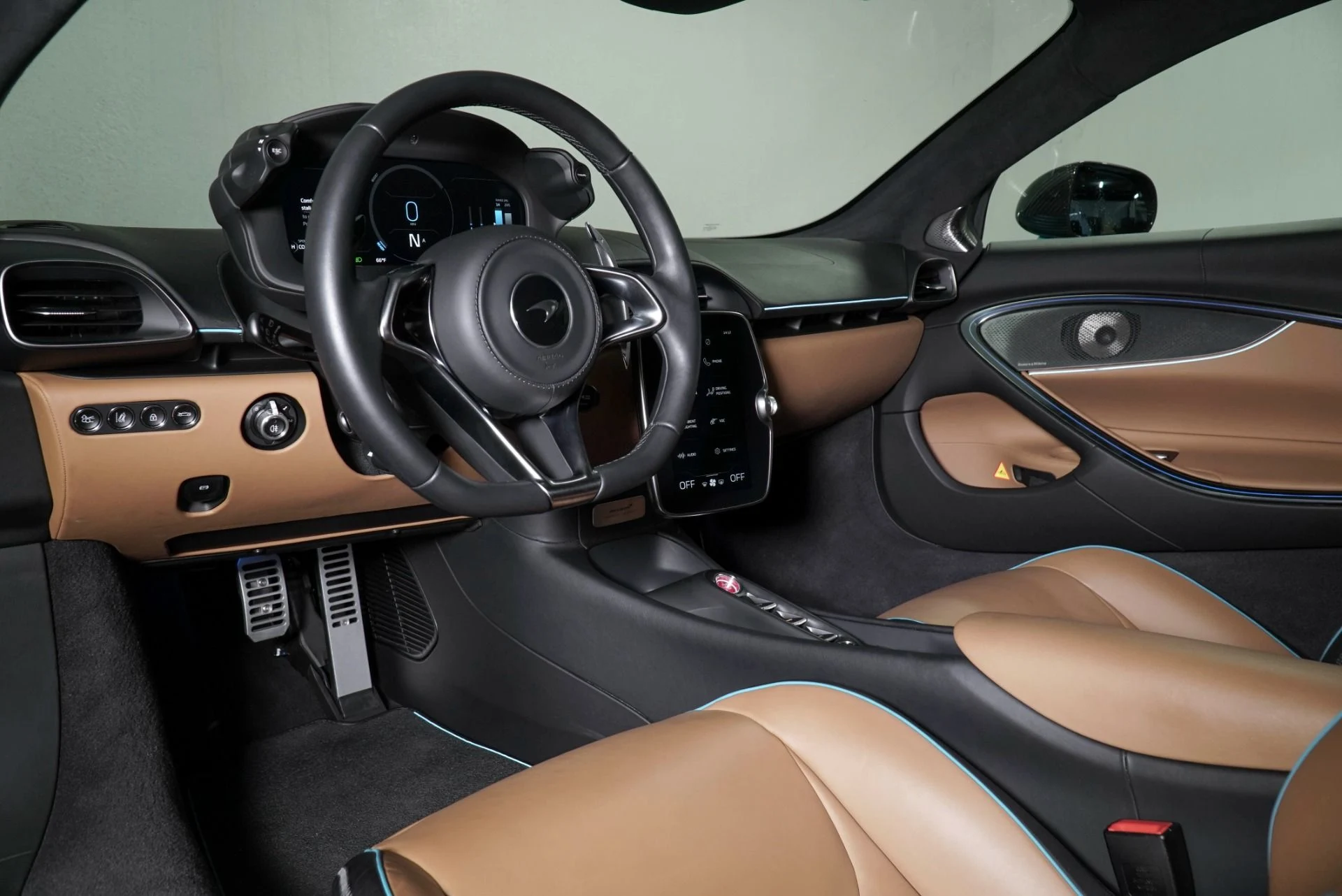 mph002_3118168435_Used_2023_Mc_Laren_Artura_Tech_Lux_1773684519_61c0c1752b