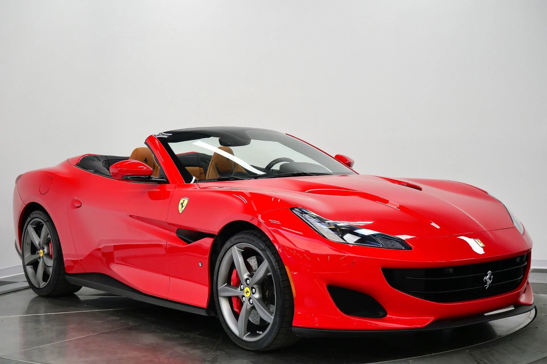 mph002_3123340678_Used_2019_Ferrari_Portofino_Daytona_Seats_High_Power_Hi_Fi_Carbon_Fiber_and_Leather_Steering_Wheel_1775750946_6e37eac4f7