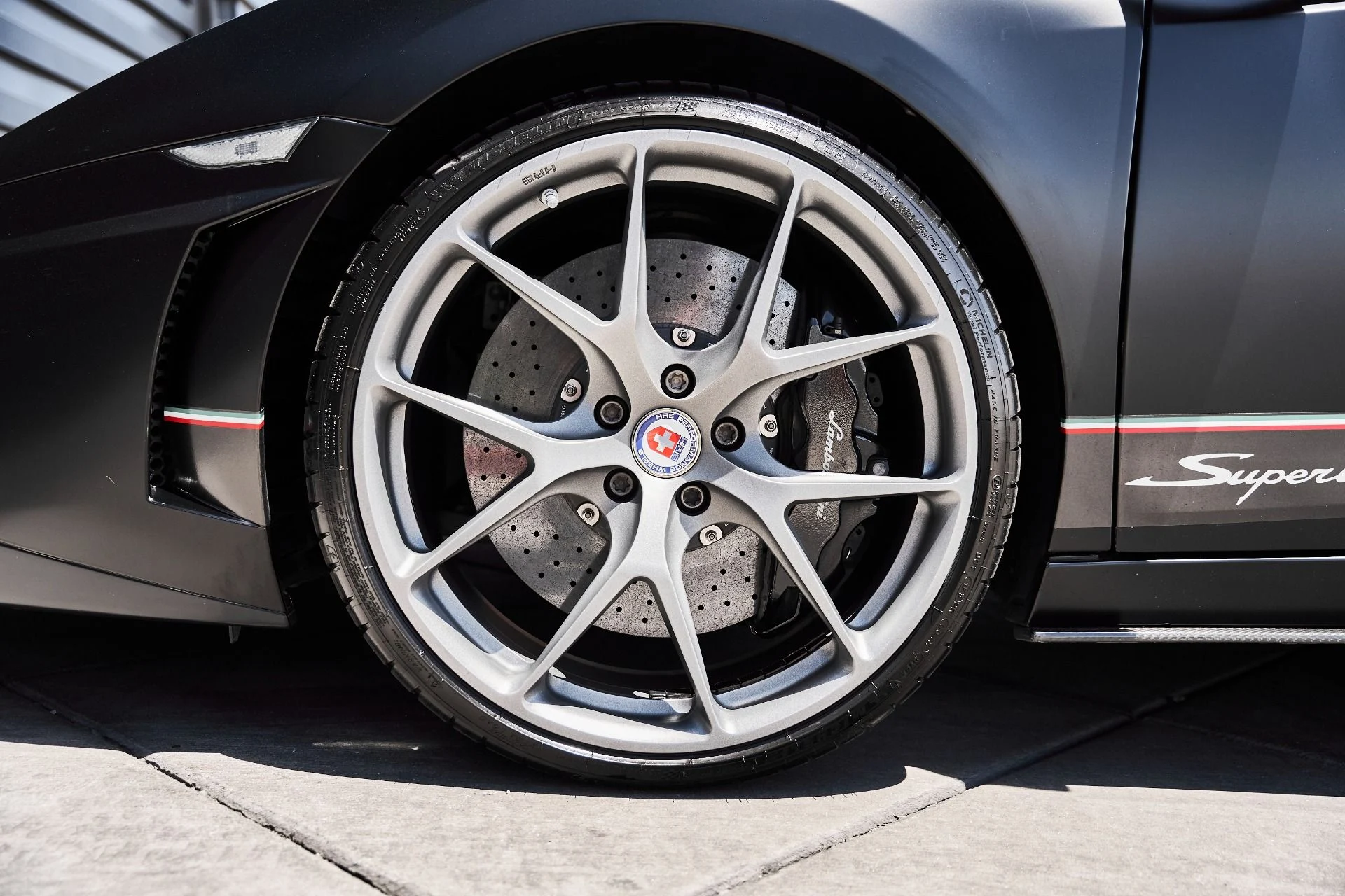 mph002_3124675666_Used_2010_Lamborghini_Gallardo_LP_560_4_1781313819_107699450c