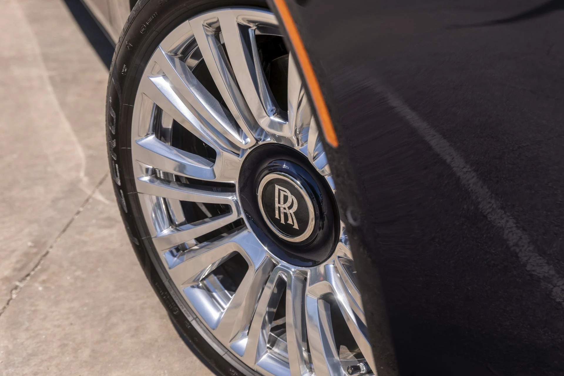 mph002_3131774996_Hi_Tech_Luxury_Imports_LLC_SCA_13_GZ_03_SU_230190_image_2_d7a476c5a6